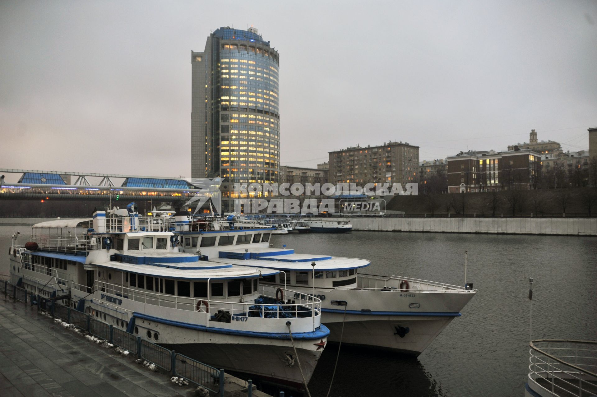 Московская архитектура, Москва-река. 15 Декабря 2011 года