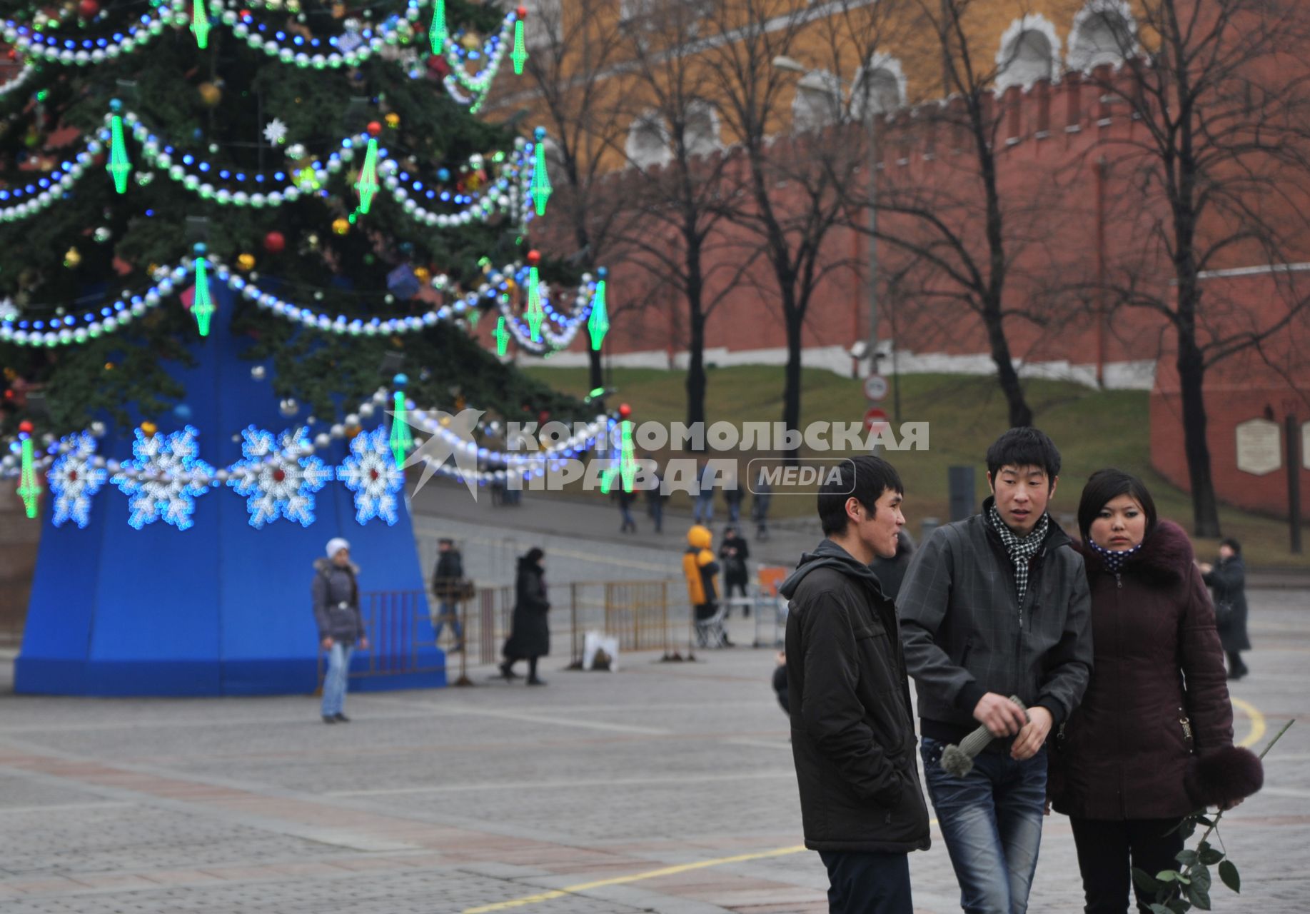 Москва центр города, люди. 15 Декабря 2011 года