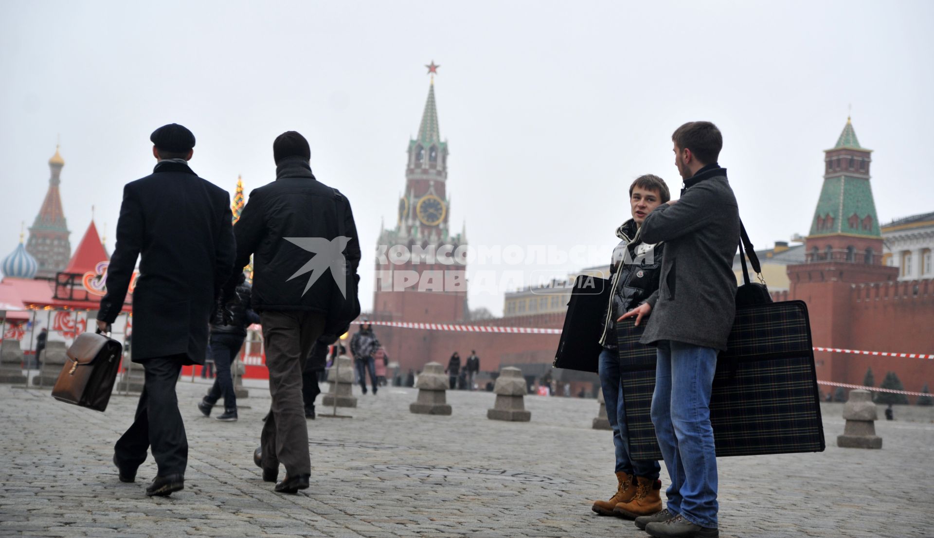 Москва центр города, люди. 15 Декабря 2011 года