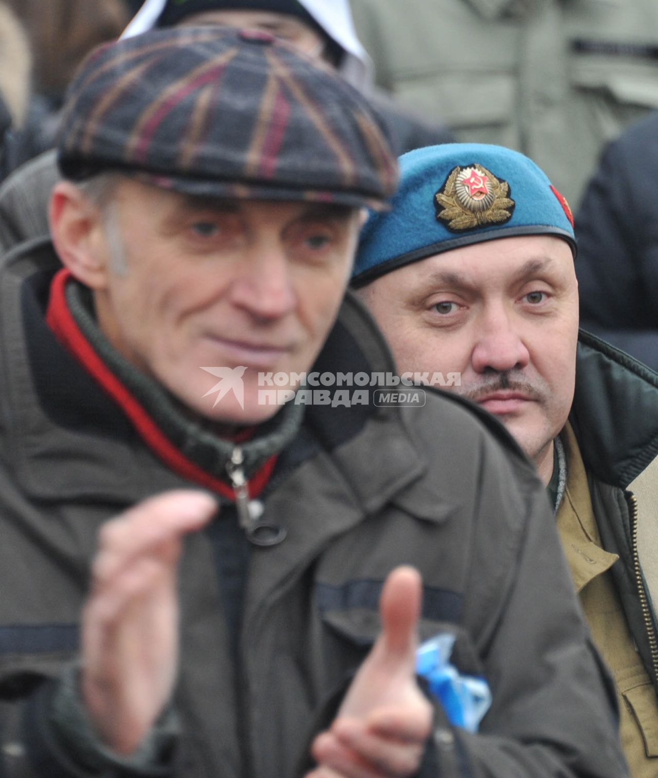 Санкционированный митинг против фальсификации результатов прошедших выборов в Госдуму РФ ЗА ЧЕСТНЫЕ ВЫБОРЫ на Болотной площади. На снимке: участники мероприятия. 11 декабря  2011 года.