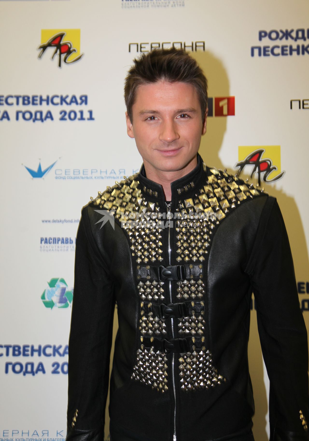 Церемония вручения премии \"Песенка года 2011\". На снимке певец Сергей Лазарев. 07 декабря 2011 года.