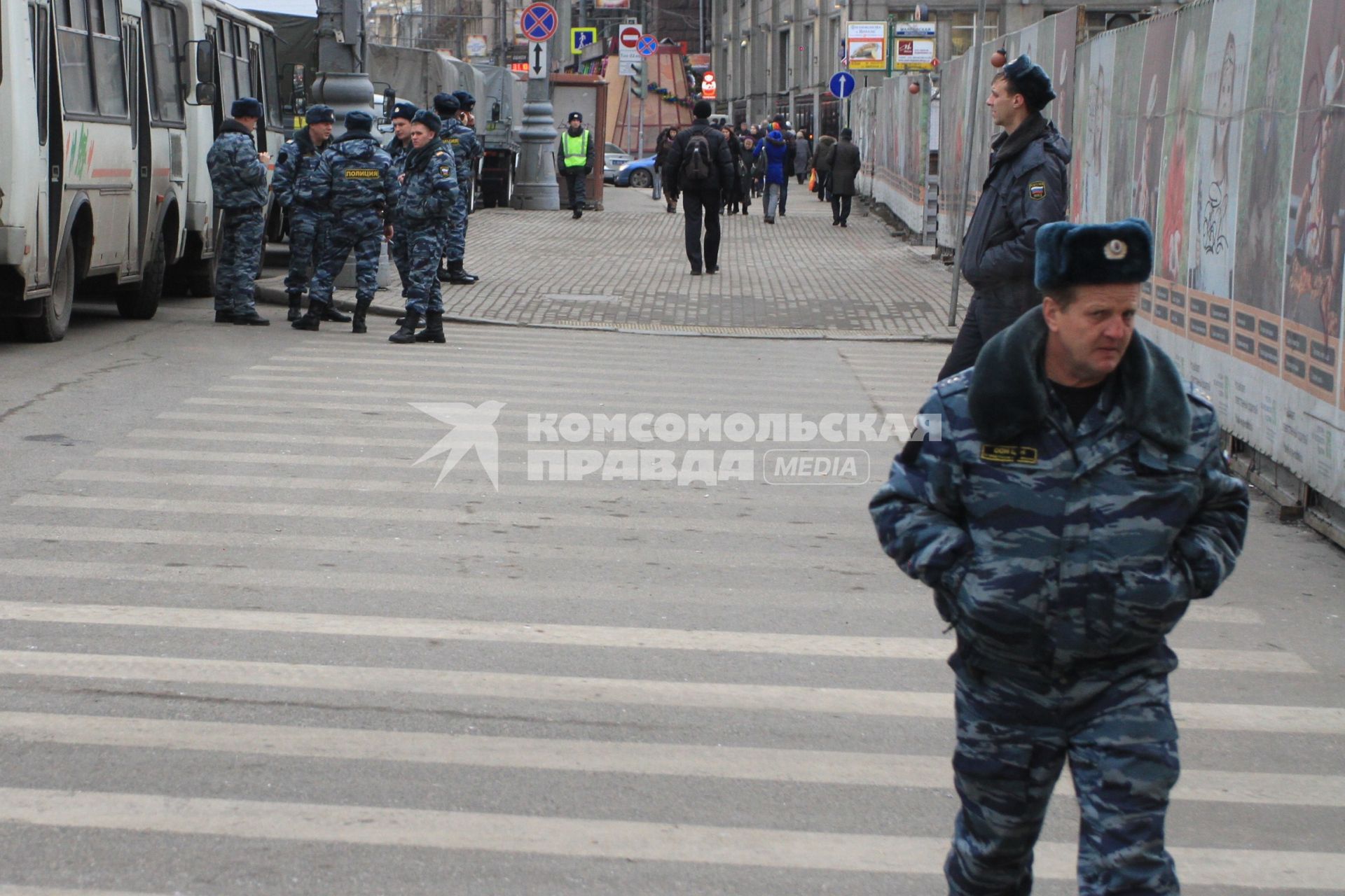 Полиция на улице.7 декабря 2011