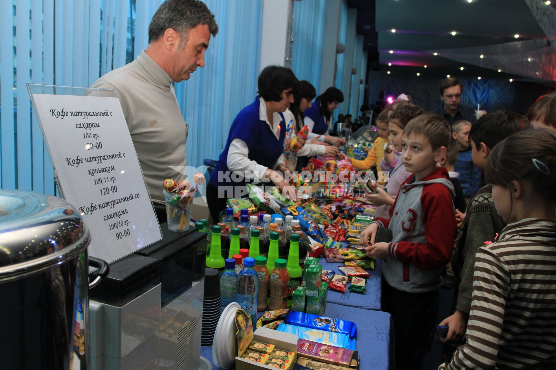 ПАРАД ДЕДОВ МОРОЗОВ. КРАСНОДАР. 24.12.2011.