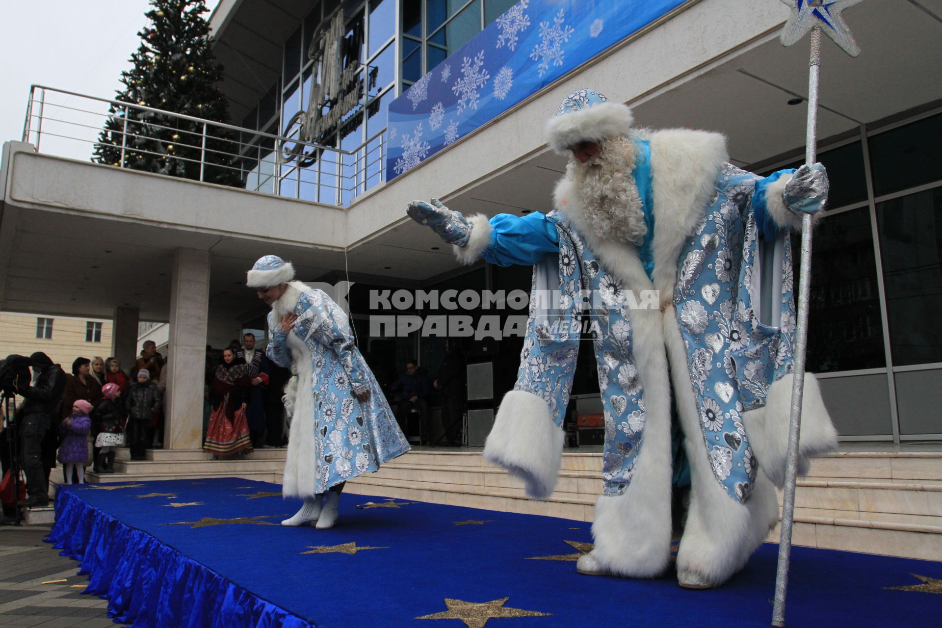 ПАРАД ДЕДОВ МОРОЗОВ. КРАСНОДАР. 24.12.2011.