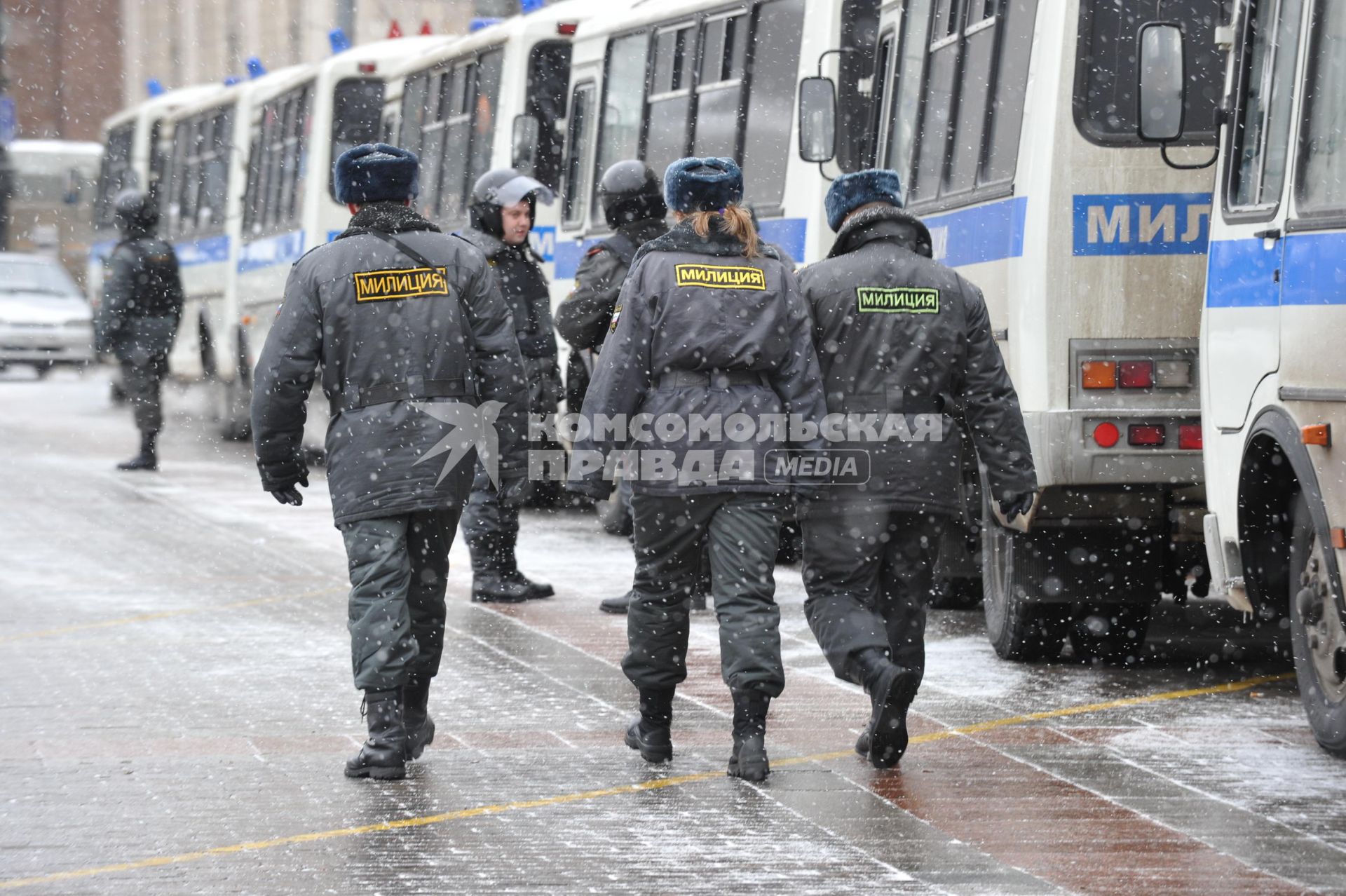 Сотрудники второго оперативного полка милиции ГУВД по г.Москве. Москва. 15 января 2011 года.