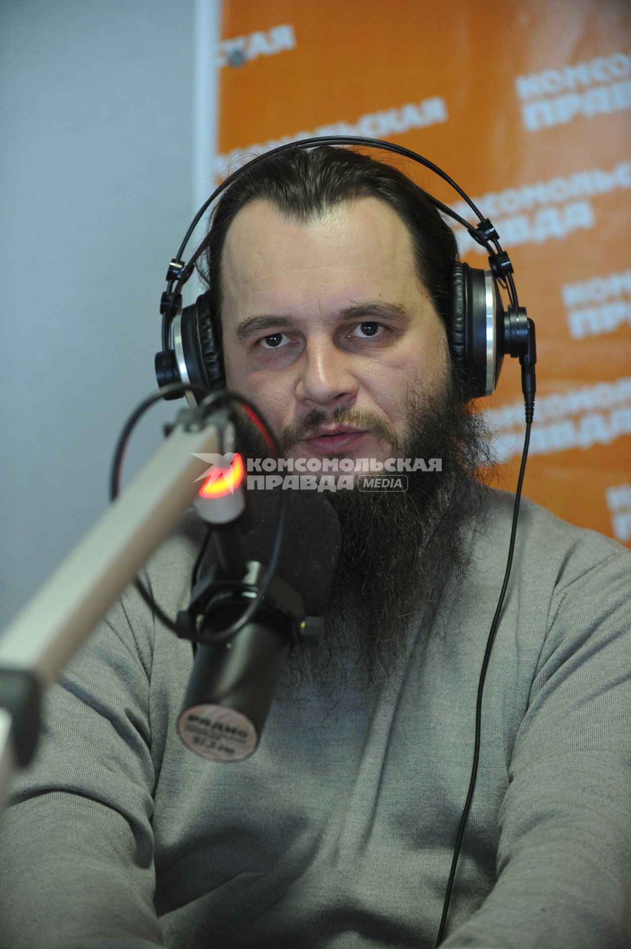 Протоиерей Игорь Фомин в ИД КП . Москва.  23 января 2011 года.