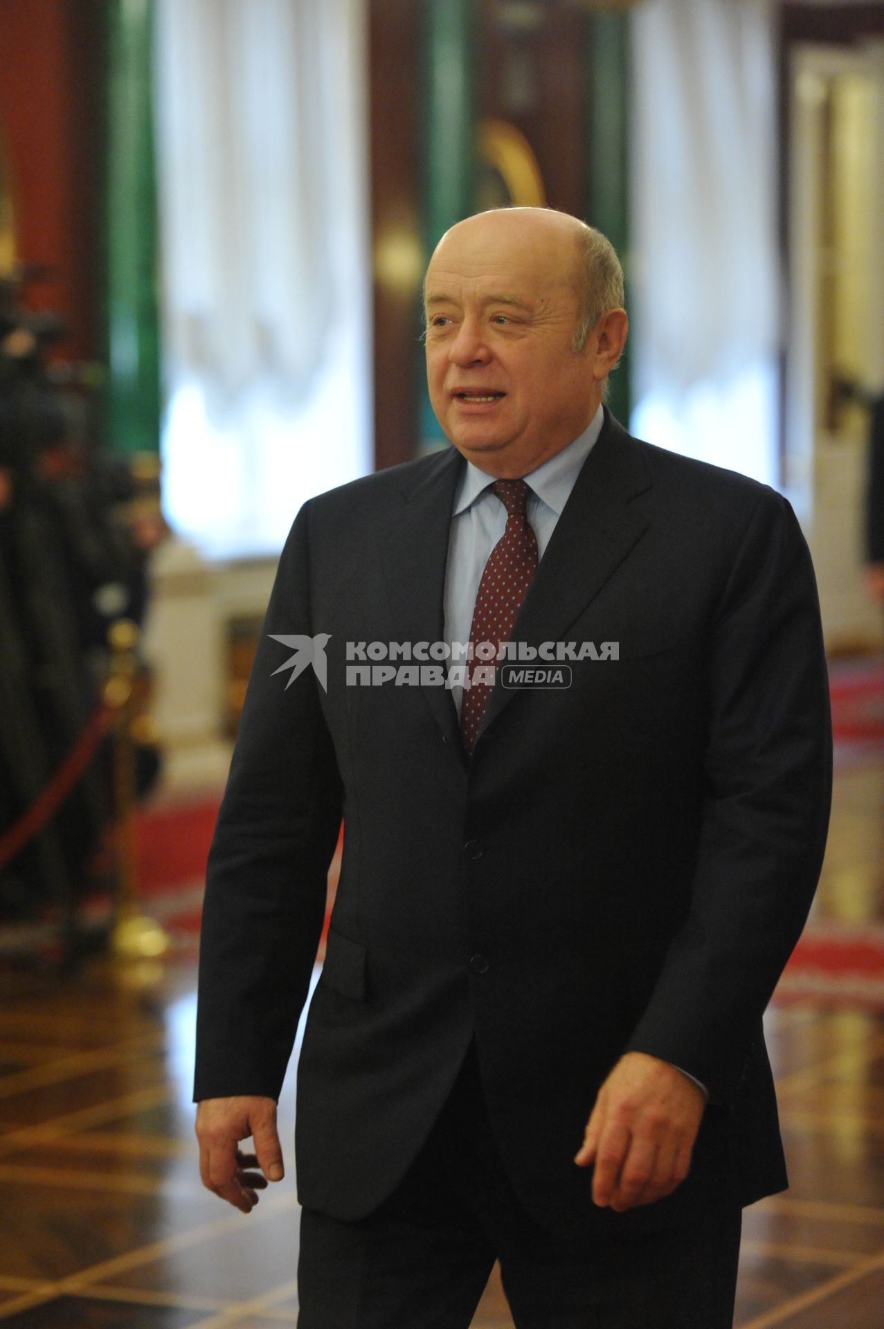 Директор Службы внешней разведки РФ Михаил Фрадков  перед началом ежегодного послания президента России Дмитрия Медведева Федеральному Собранию РФ в Георгиевском зале Кремля. Москва. 22 декабря 2011 года.