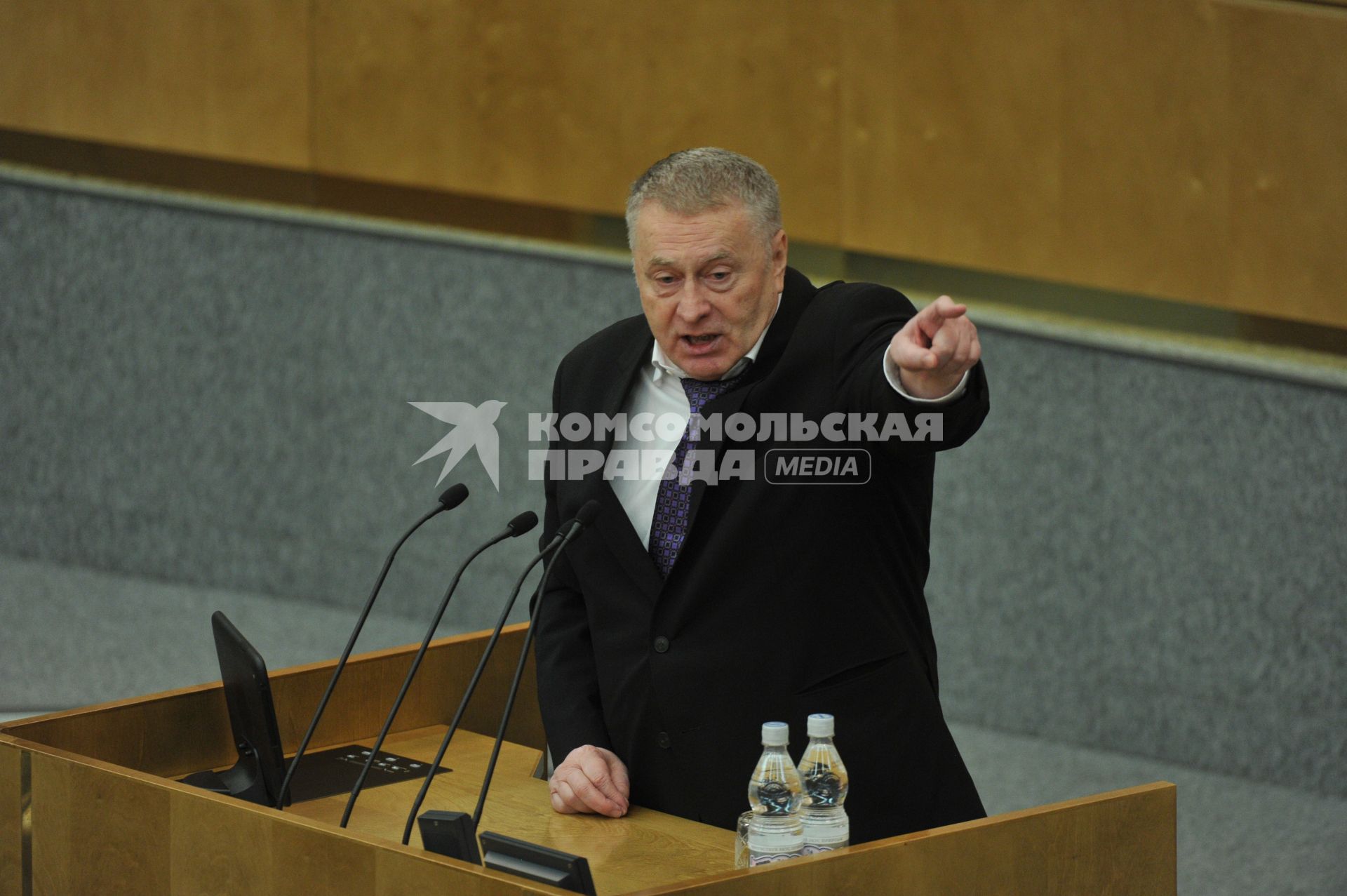 Первое пленарное заседание Госдумы РФ шестого созыва. На снимке: лидер Либерально-демократической партии России (ЛДПР) Владимир Жириновский. 21 декабря 2011 года.
