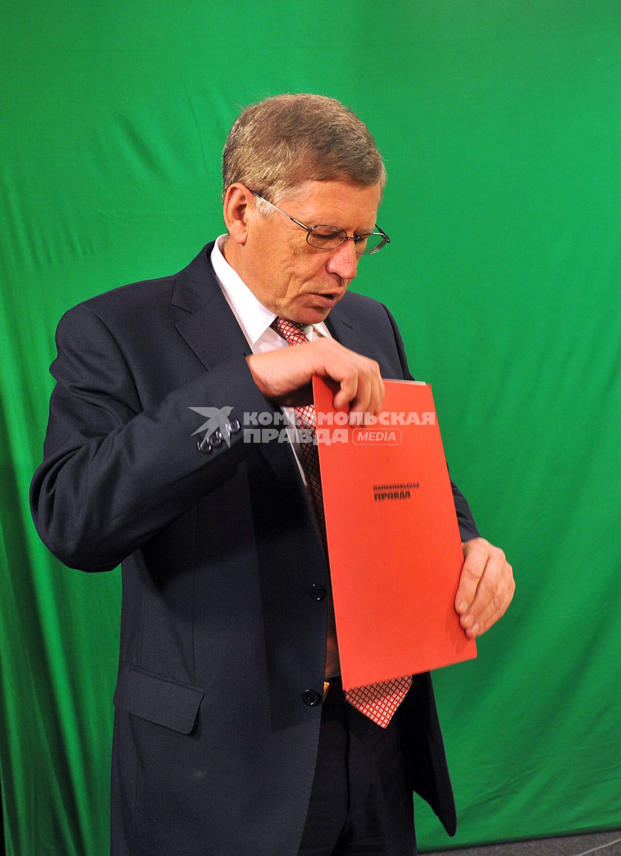 Главный редактор ЗАО ИД КП Владимир Сунгоркин . 16 января 2012 года.