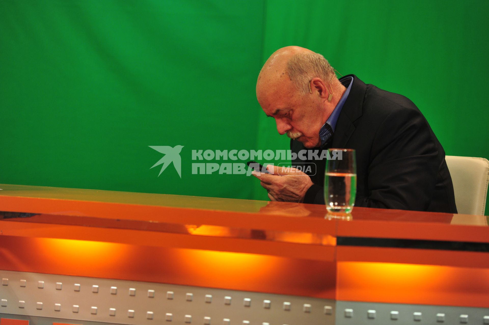 Руководитель предвыборного штаба кандидата в президенты Владимира Путина режиссер Станислав Говорухин. В ИД КП. 17 января 2012 года.