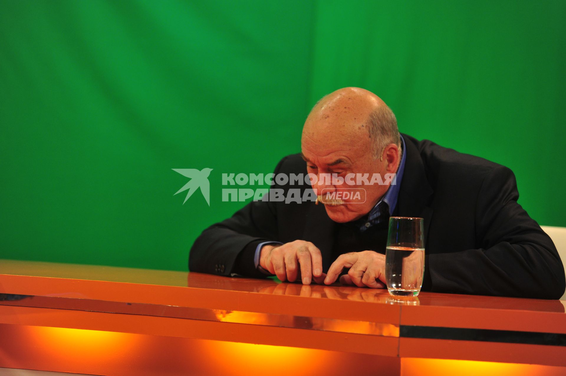 Руководитель предвыборного штаба кандидата в президенты Владимира Путина режиссер Станислав Говорухин. В ИД КП. 17 января 2012 года.