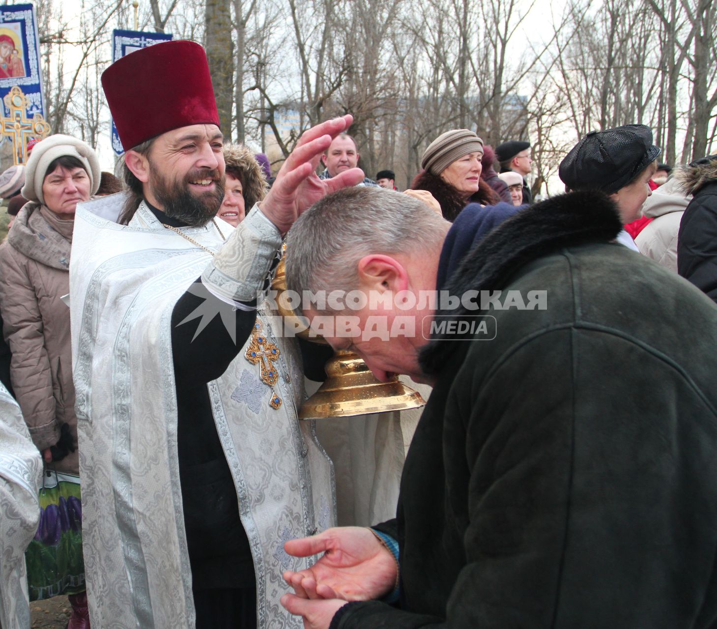 Крещение на реке Кубань. 19 января 2012.