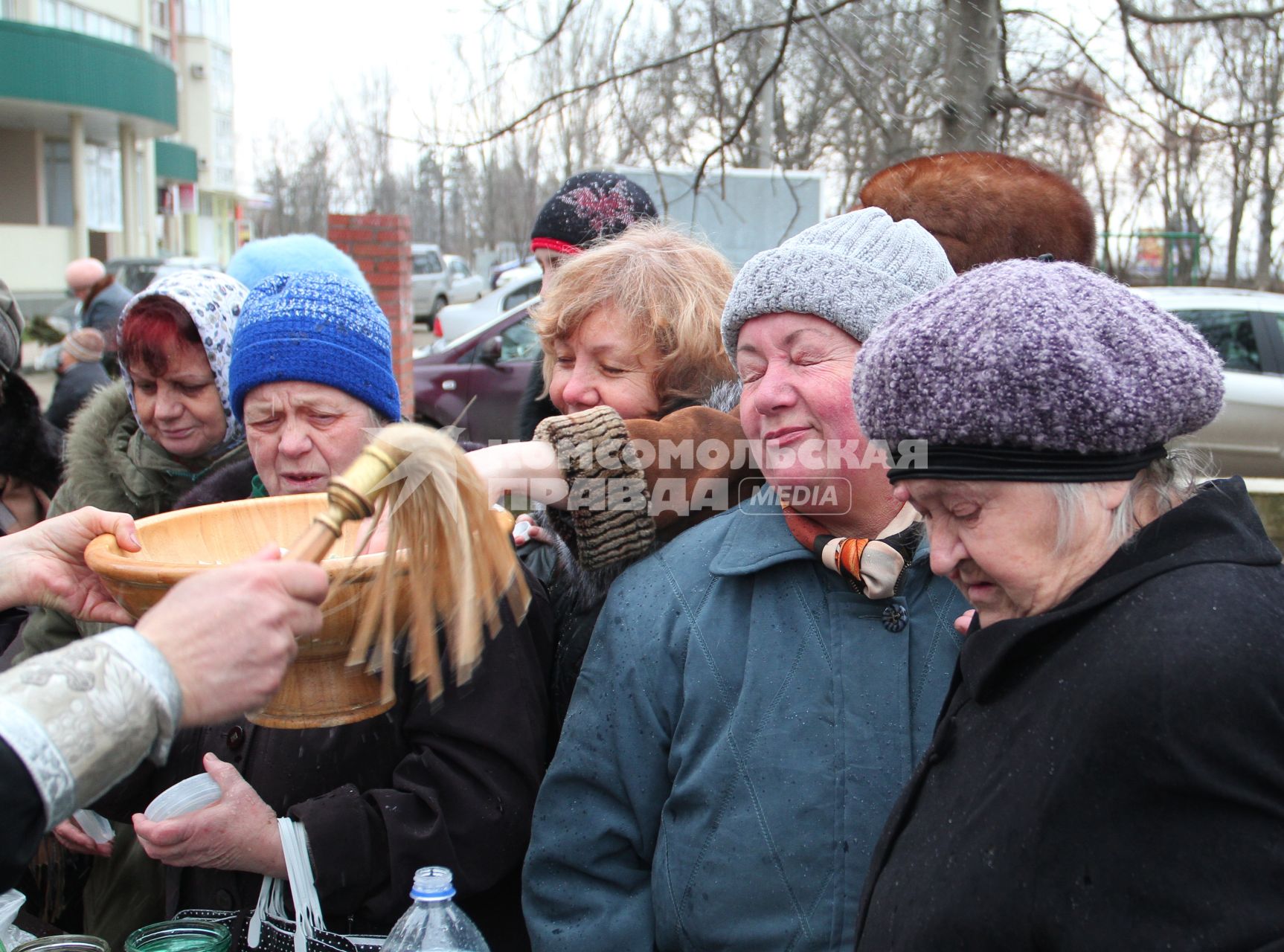 Крещение на реке Кубань. 19 января 2012.