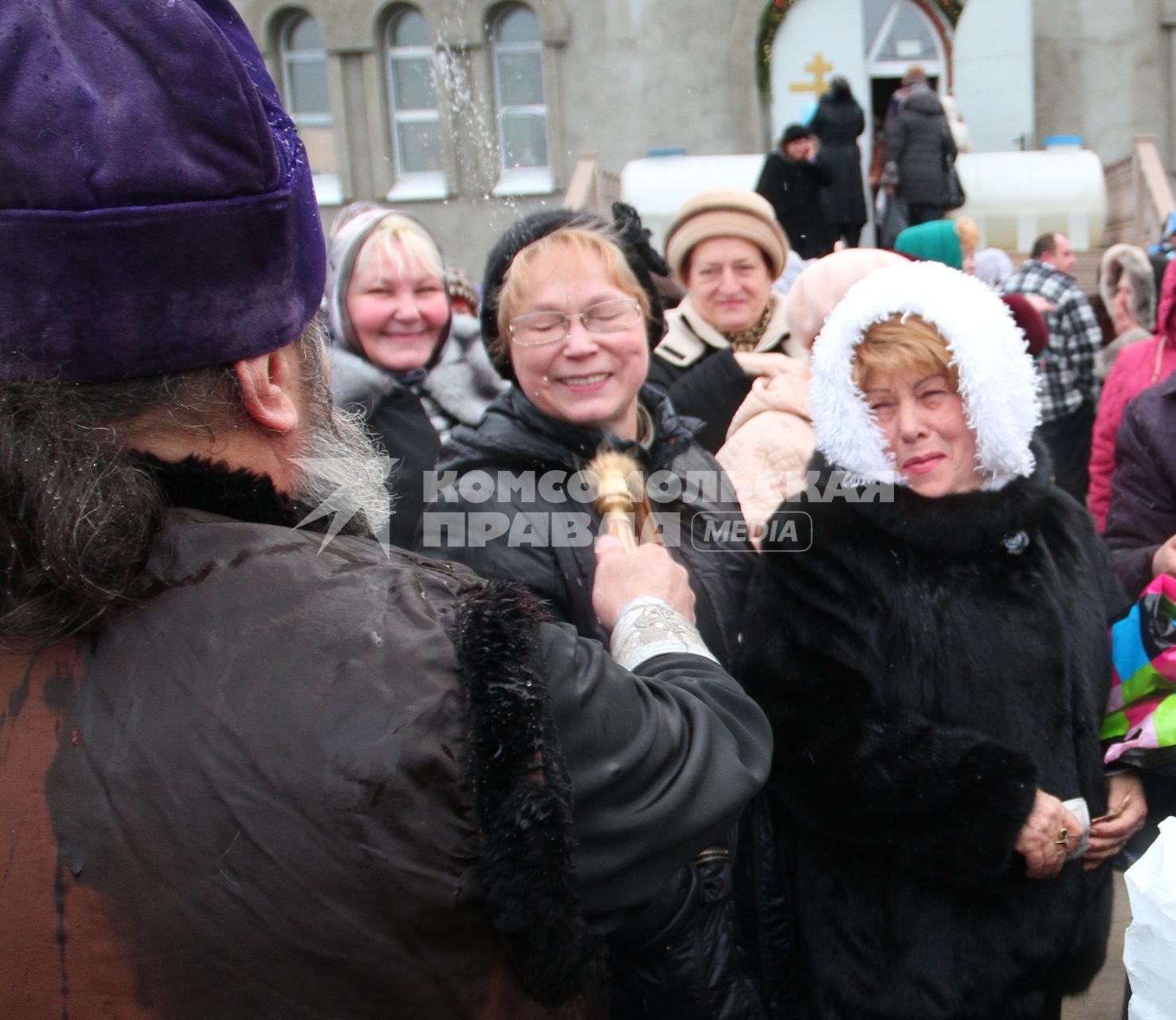 Крещение на реке Кубань. 19 января 2012.