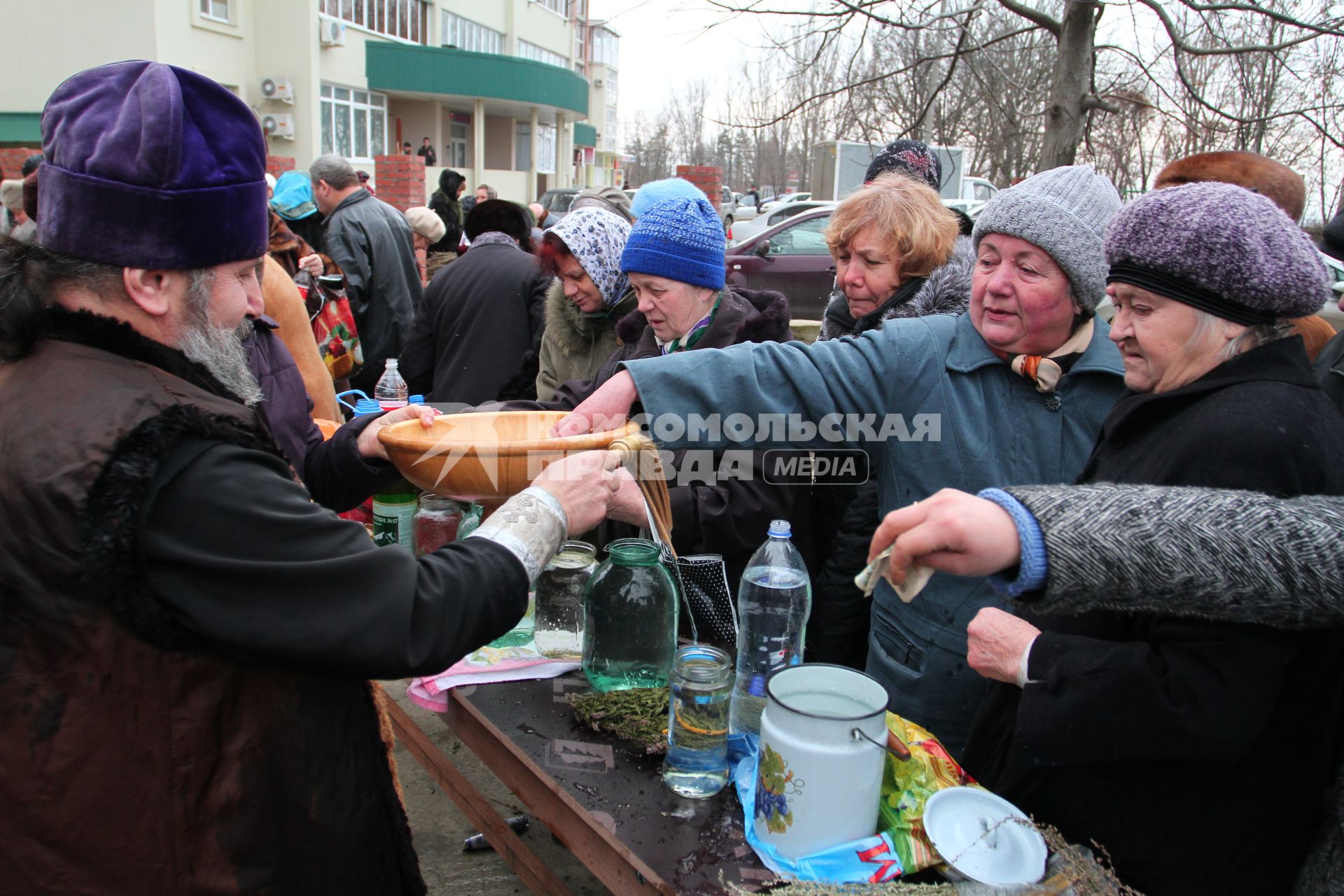 Крещение на реке Кубань. 19 января 2012.