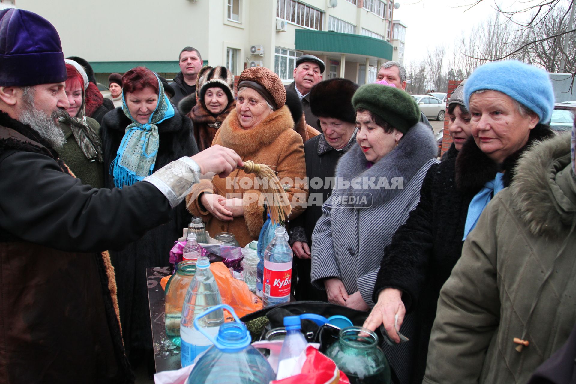 Крещение на реке Кубань. 19 января 2012.