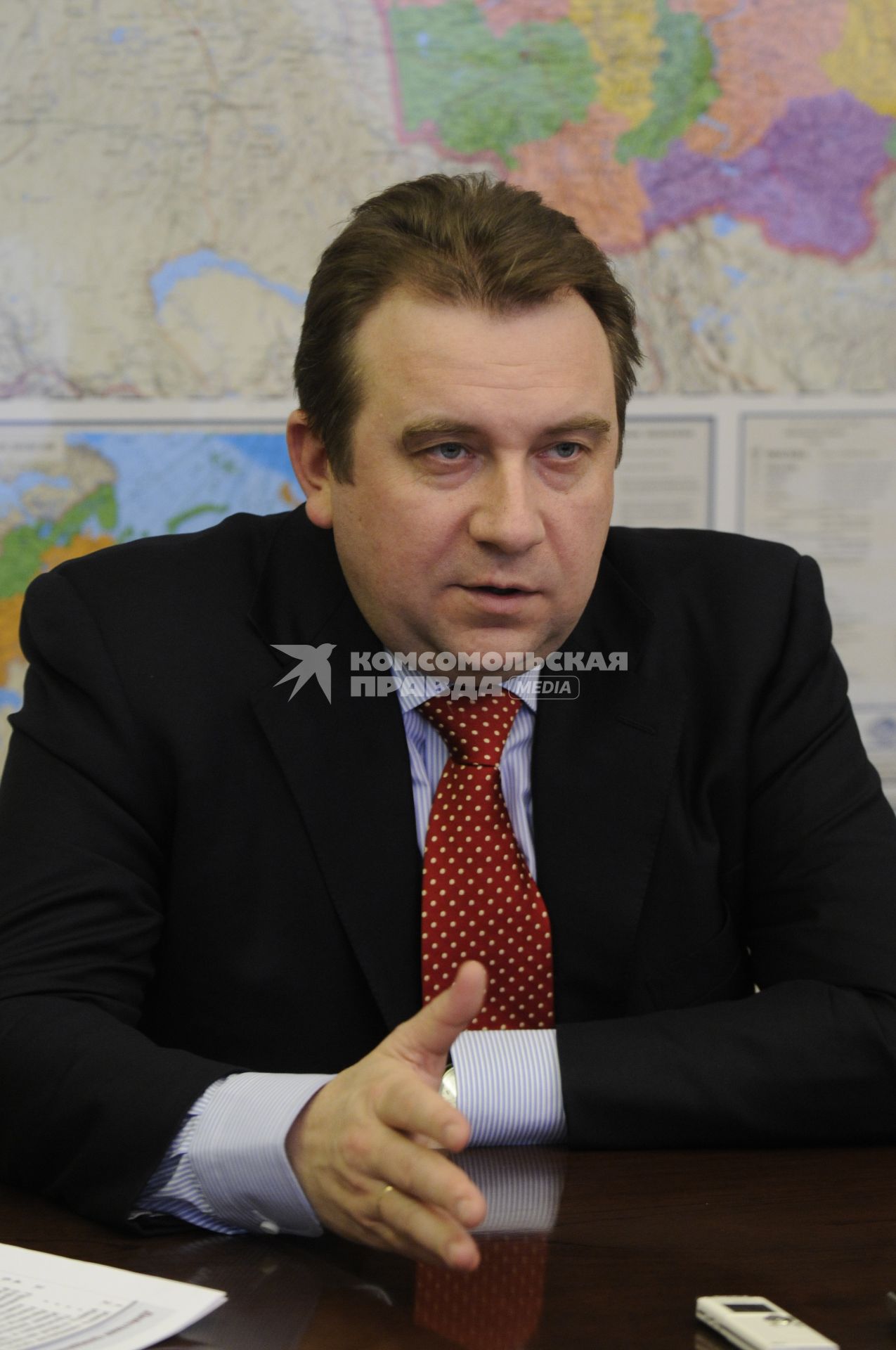 Директор департамента автомобильной промышленности министерства промышленности и торговли РФ Алексей Рахманов. 18 января 2010 года.