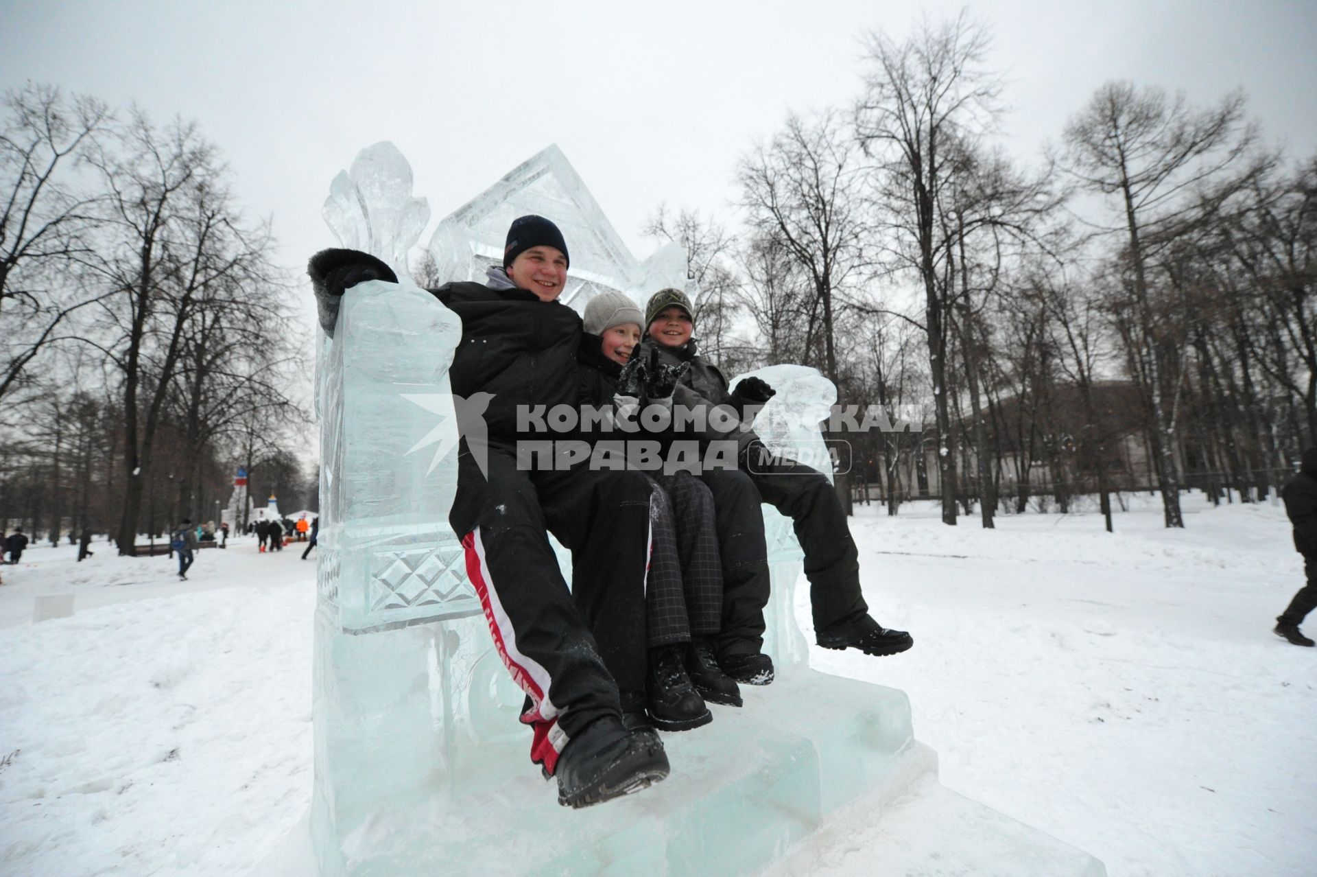 Зимние каникулы. Дети на ледяном троне. 22 января 2012 года