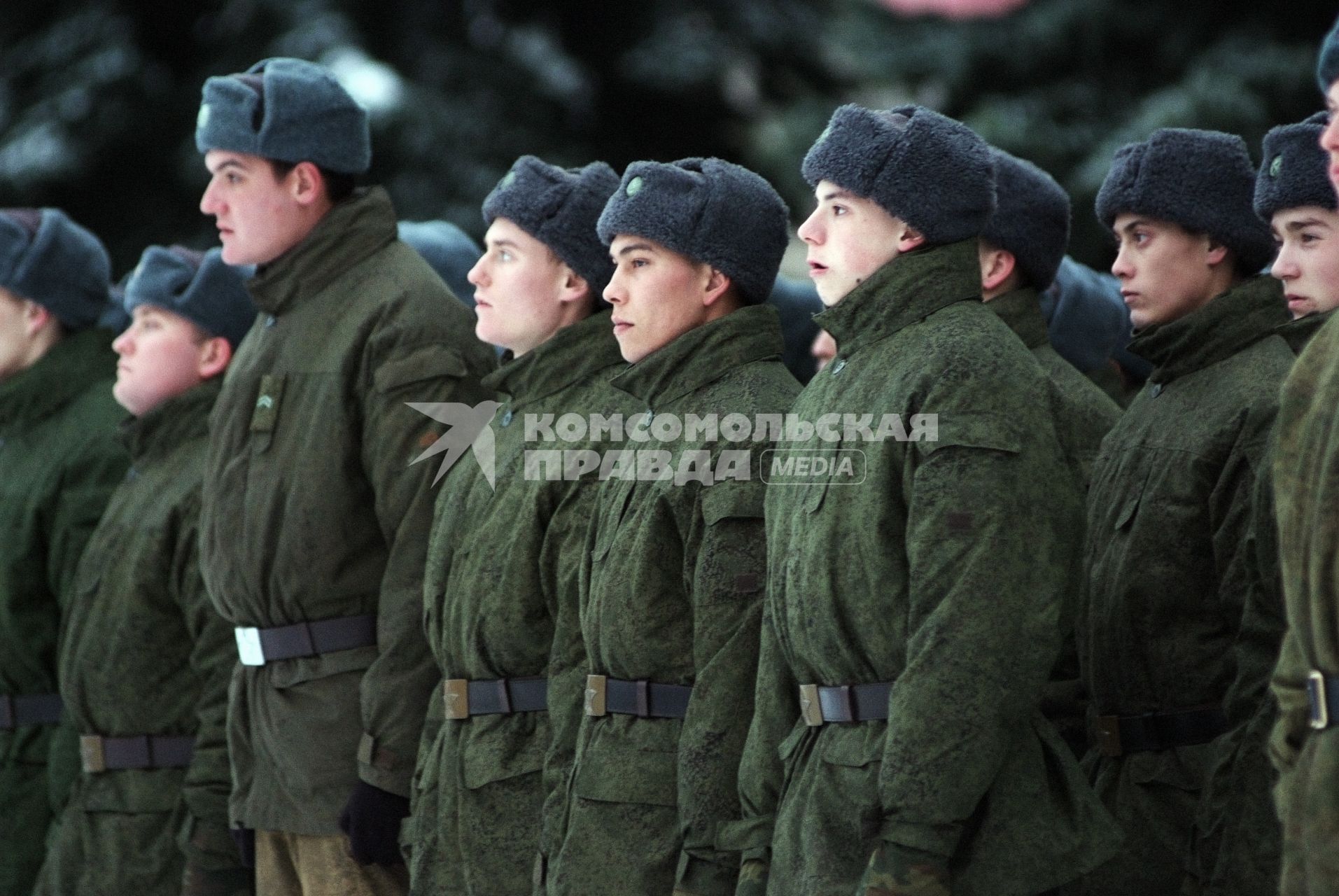 Солдаты 49-й армии во время построения на плацу, г. Ставрополь, 1 декабря 2011