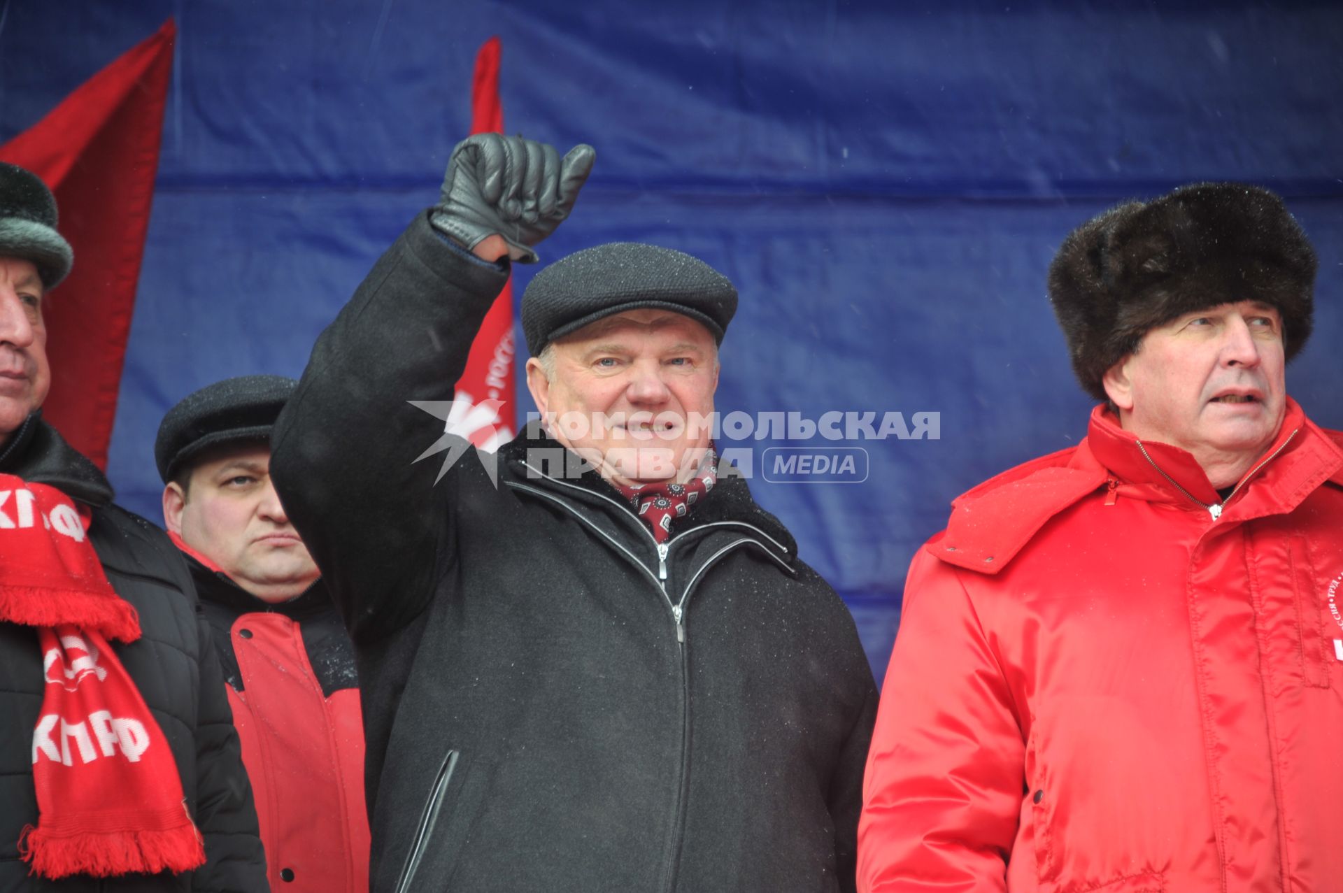 Во время митинга КПРФ  ЗА ДОСТОЙНУЮ ЖИЗНЬ И ЧЕСТНЫЕ ВЫБОРЫ  на Манежной площади. На снимке: лидер КПРФ Геннадий Зюганов. 21 января 2012 года.
