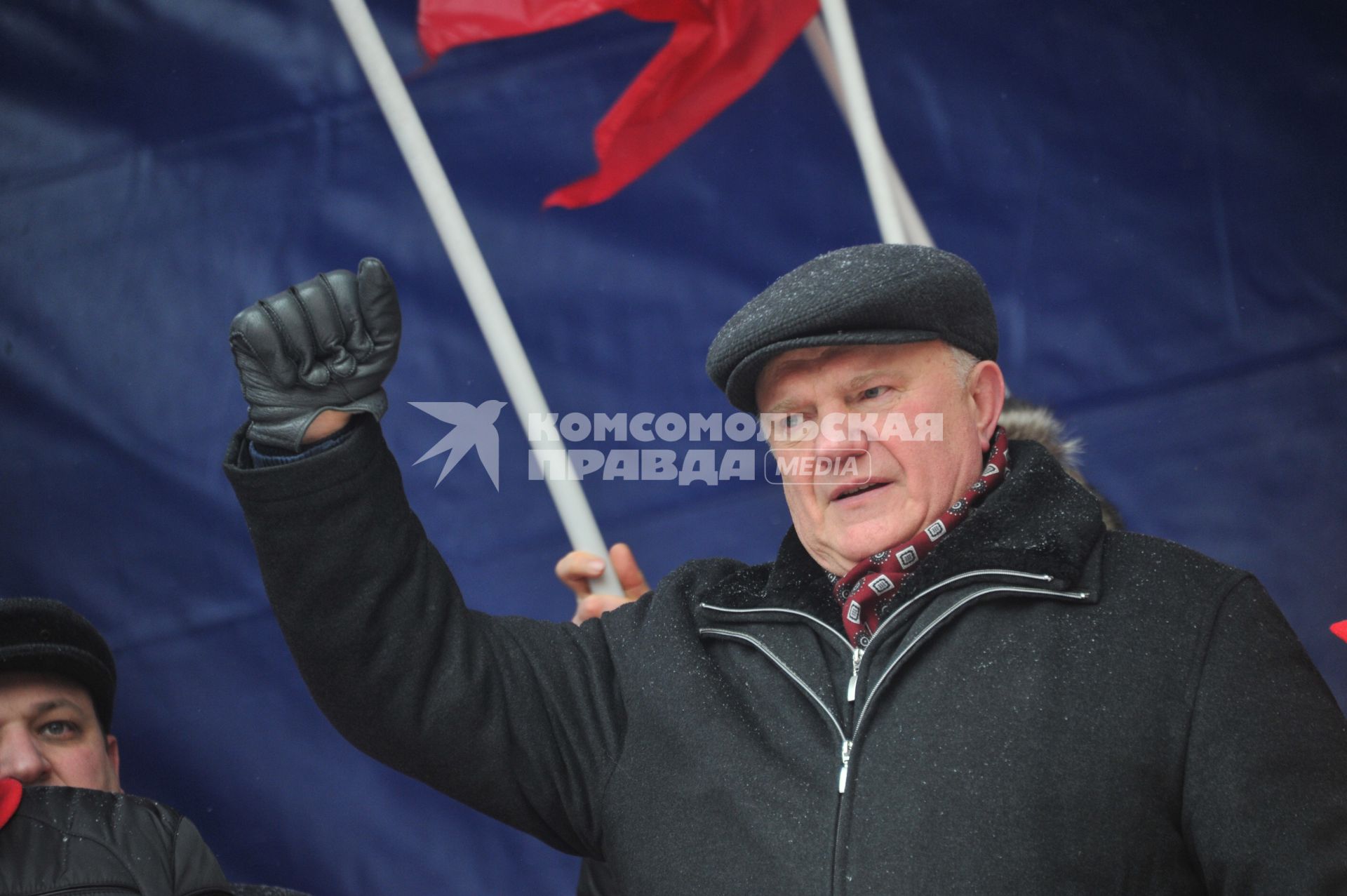Во время митинга КПРФ  ЗА ДОСТОЙНУЮ ЖИЗНЬ И ЧЕСТНЫЕ ВЫБОРЫ  на Манежной площади. На снимке: лидер КПРФ Геннадий Зюганов. 21 января 2012 года.
