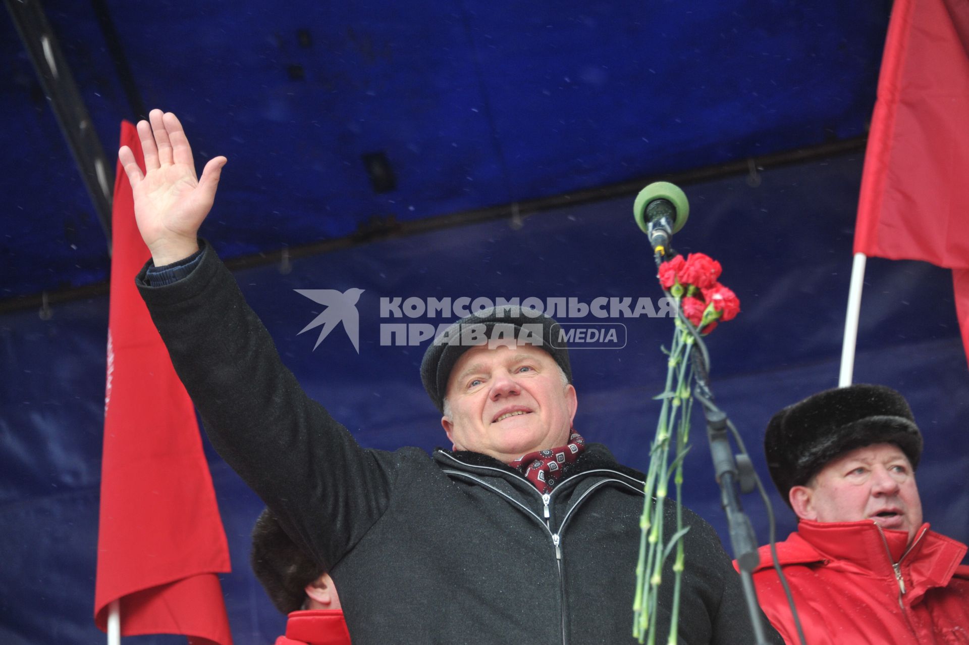Во время митинга КПРФ  ЗА ДОСТОЙНУЮ ЖИЗНЬ И ЧЕСТНЫЕ ВЫБОРЫ  на Манежной площади. На снимке: лидер КПРФ Геннадий Зюганов. 21 января 2012 года.