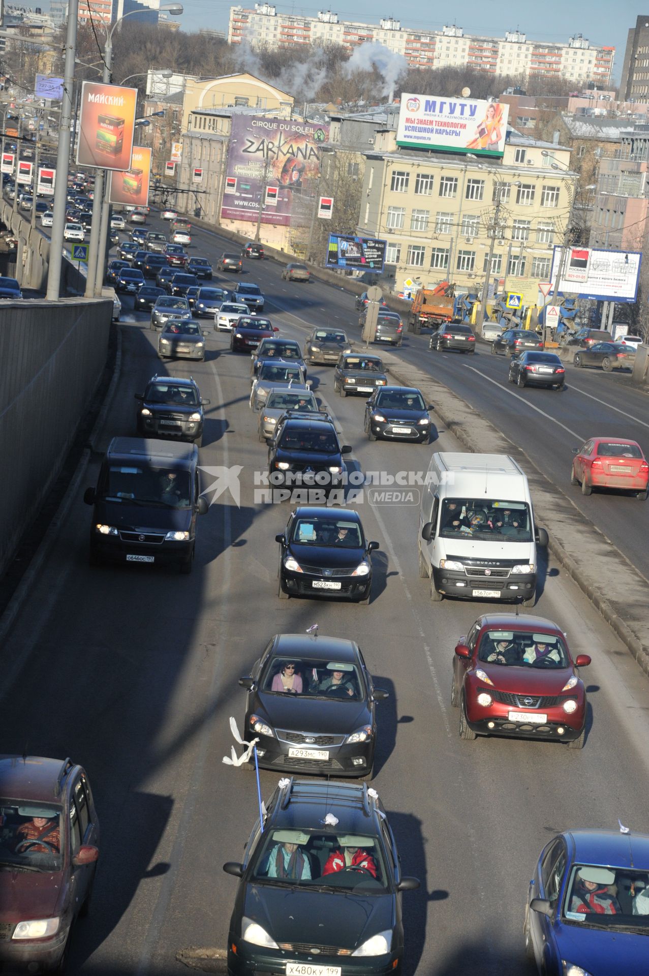 В Москве на Садовом кольце прошел автопробег  ЗА ЧЕСТНЫЕ ВЫБОРЫ. 29 января 2012