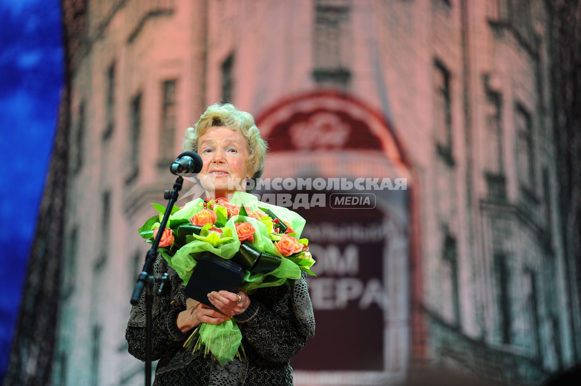 Театр им. Е. Вахтангова. Юбилейный вечер, посвященный 75-летию Дома актера. На снимке: актриса Юлия Борисова.