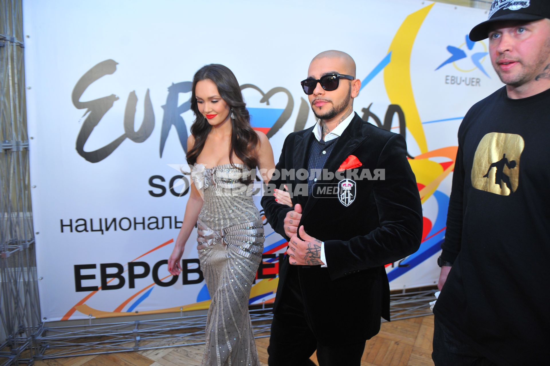 Финальный отборочный концерт Евровидения - 2012. На снимке: певец Тимати и оперная певица из Татарстана Аида.