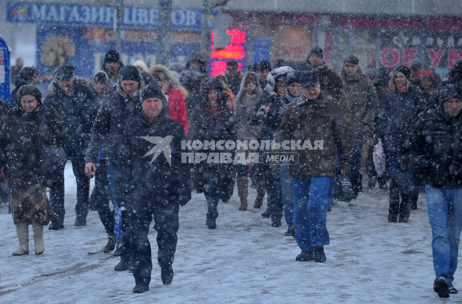 Снегопад в городе.