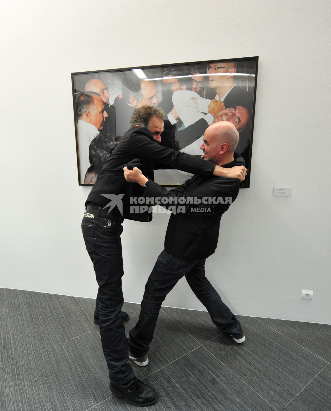 9-й Московский международный фестиваль `Фотобиеннале 2012`. Выставка `Парламент` австрийской арт-группы G.R.A.M.  На снимке: участники арт-группы G.R.A.M.