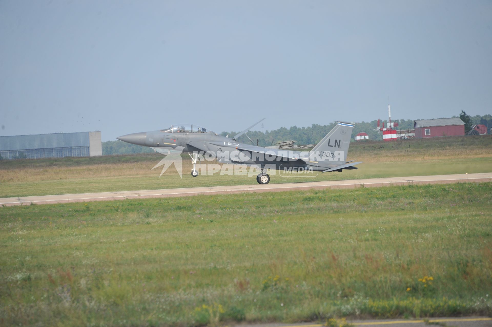 10-й Международный авиационно-космический салон `МАКС-2011`. На снимке американский истребитель F-15.