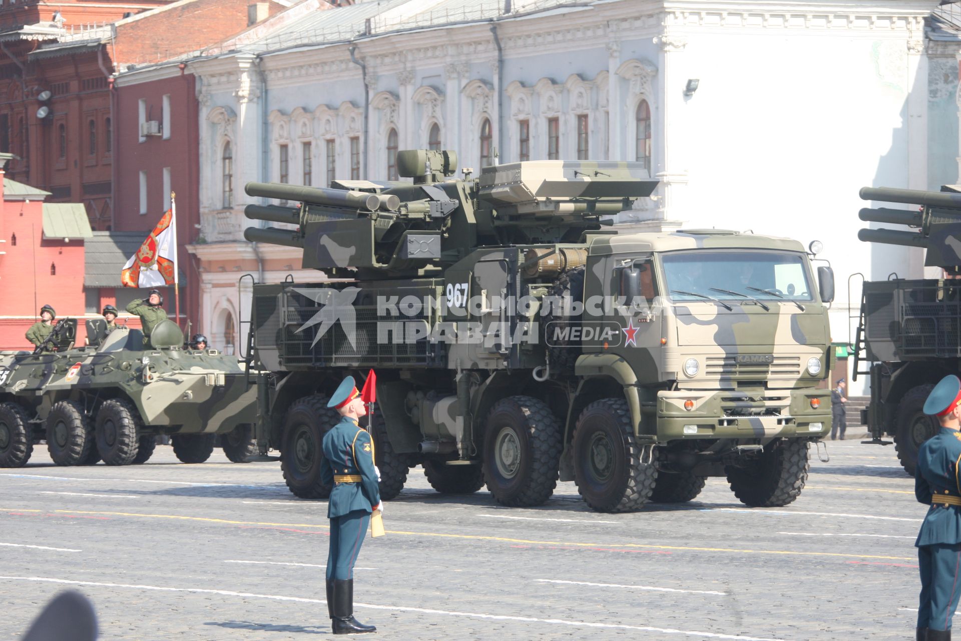 Парад на Красной площади, посвященный 65-й годовщине Победы в Великой Отечественной войне. На снимке: зенитно-ракетный пушечный комплекс `Панцирь-С1`.