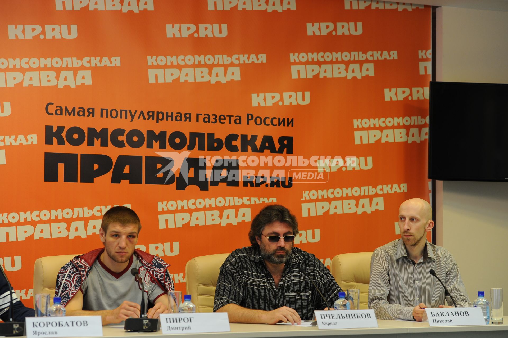 ИД `Комсомольская правда`. Боксер Дмитрий Пирог, промоутер Кирилл Пчельников и вице-президент промоутерской компании Кирилла Пчельникова Николай Бакланов.
