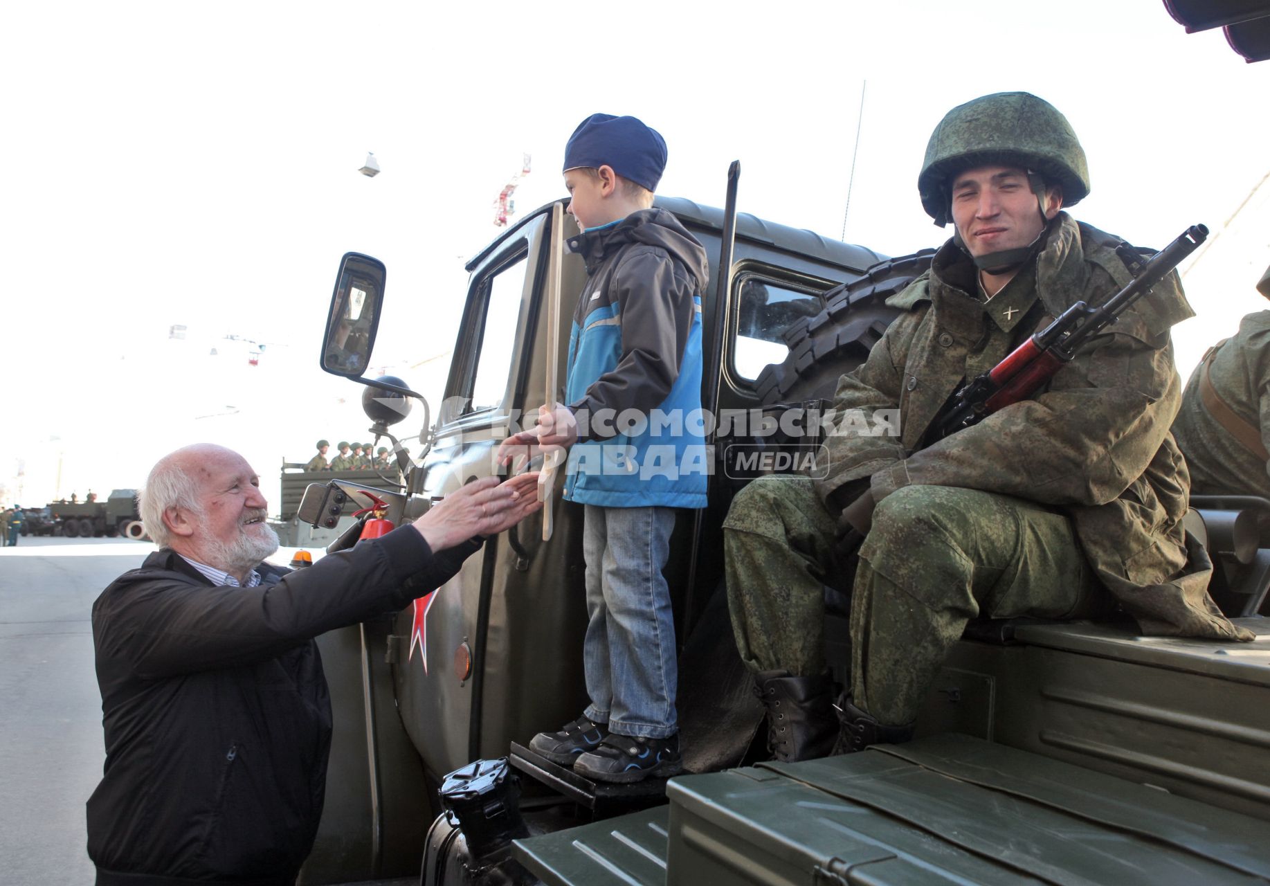 парад победы в спб
09.05.2012