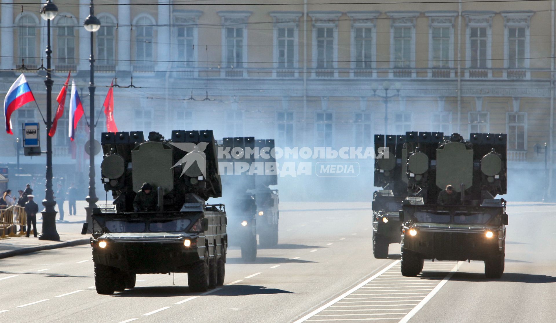 парад победы в спб
09.05.2012