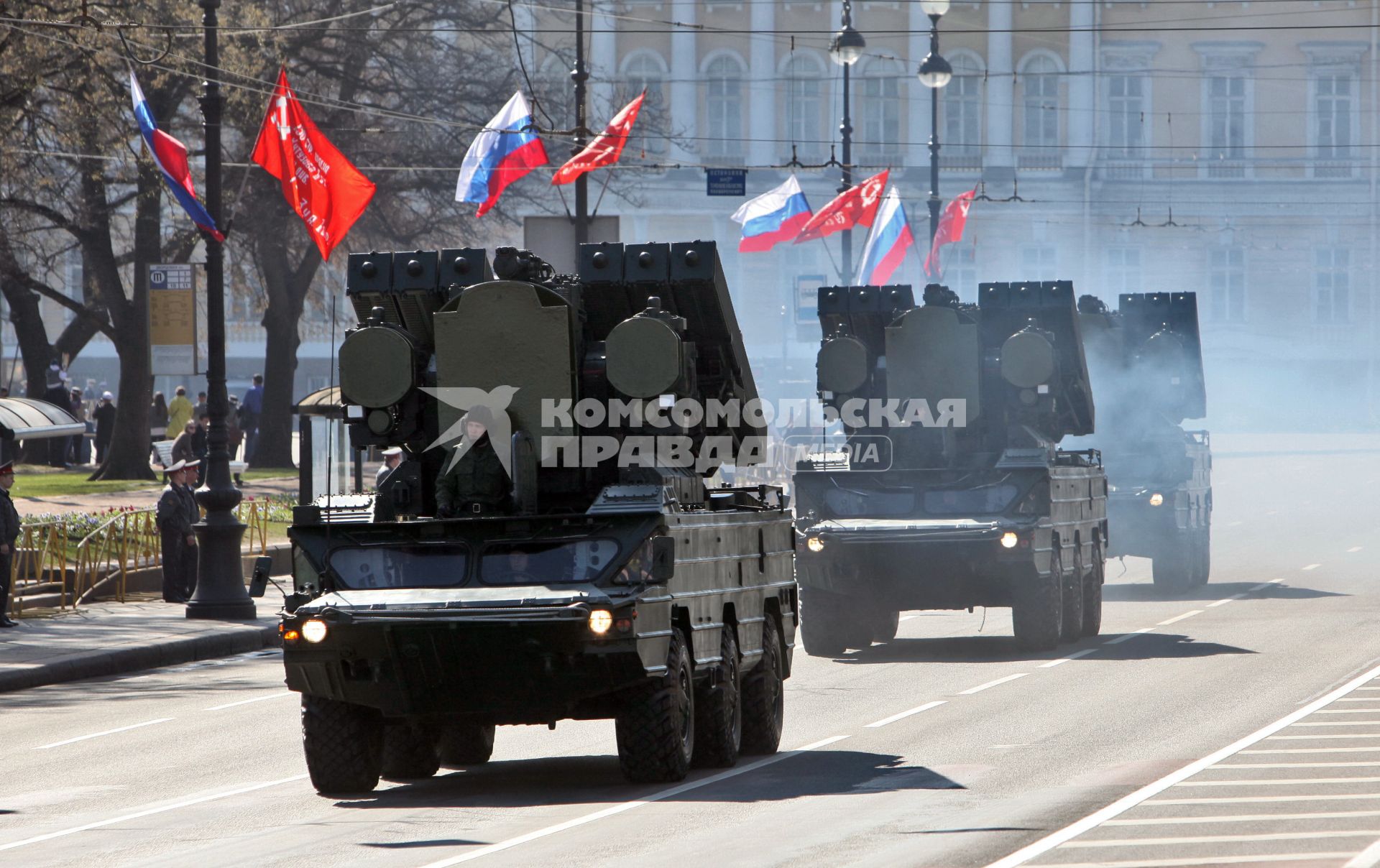 парад победы в спб
09.05.2012