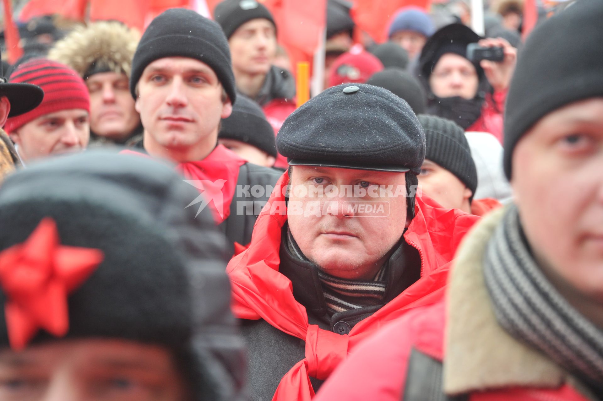 Митинг на ВВЦ организованный Сергеем Кургиняном и движением `Суть времени`. На снимке: участники митинга.