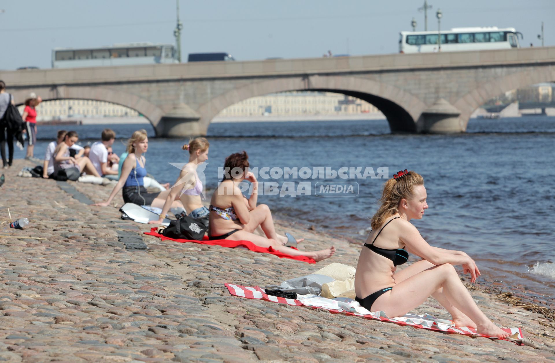 жара в городе
17.05.2012