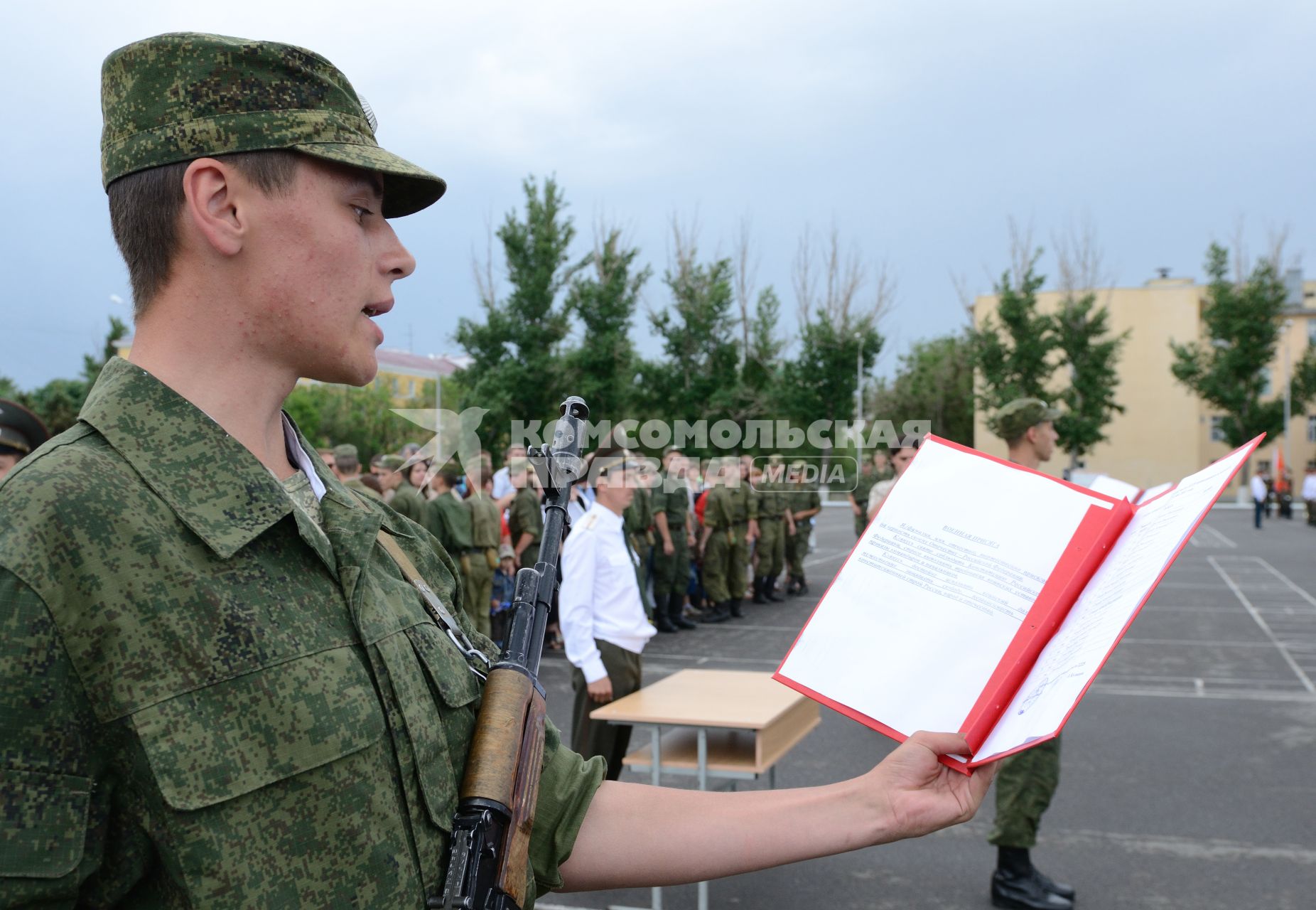 20 мая 2012, Волгоград. Принятие воинской присяги в 20-й Гвардейской мотострелковой бригаде.