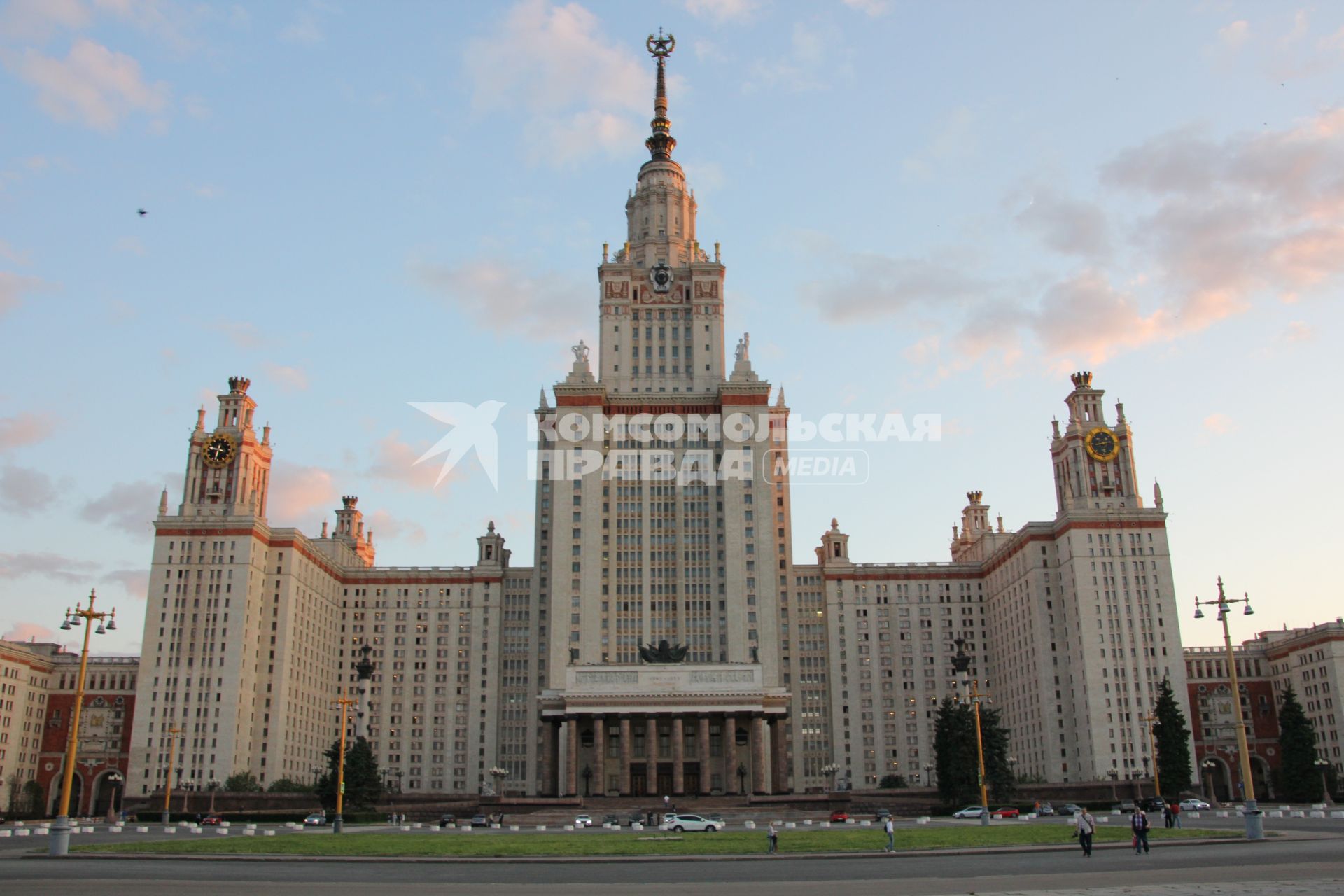 Московский государственный университет имени М. В. Ломоносова (МГУ).