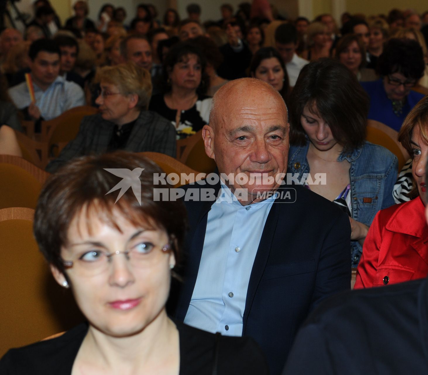 Большой зал консерватории имени П.И. Чайковского. Концерт Дмитрия Хворостовского в рамках открытого фестиваля искусств `Черешневый лес`. На снимке: телеведущий Владимир Познер.