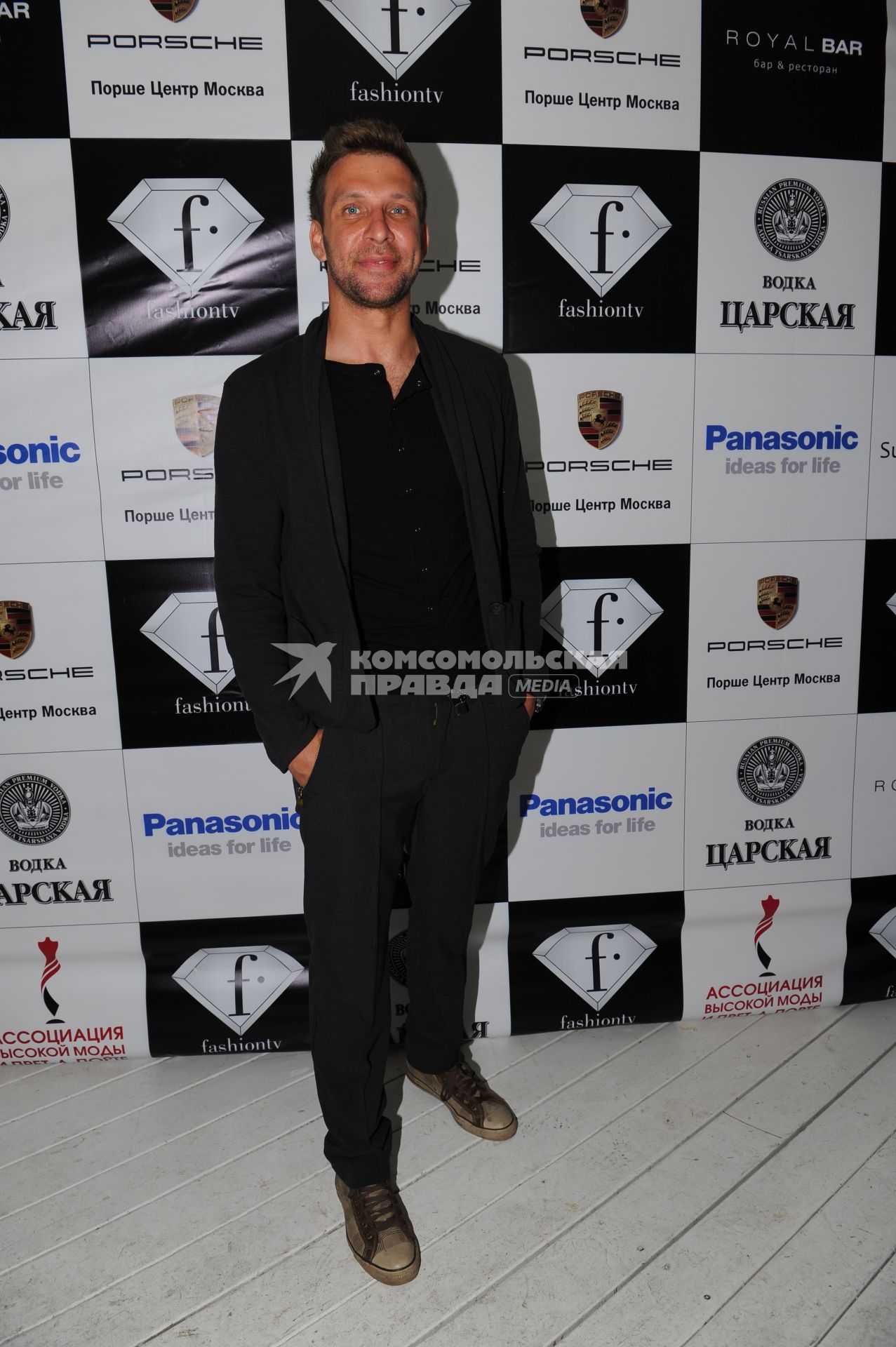 Церемонии вручения премии телеканала Fashion TV `Fashion Summer Awards 2012` в ресторане `Royal Bar`. На снимке: телеведущий Арчи (Артур Цветков).