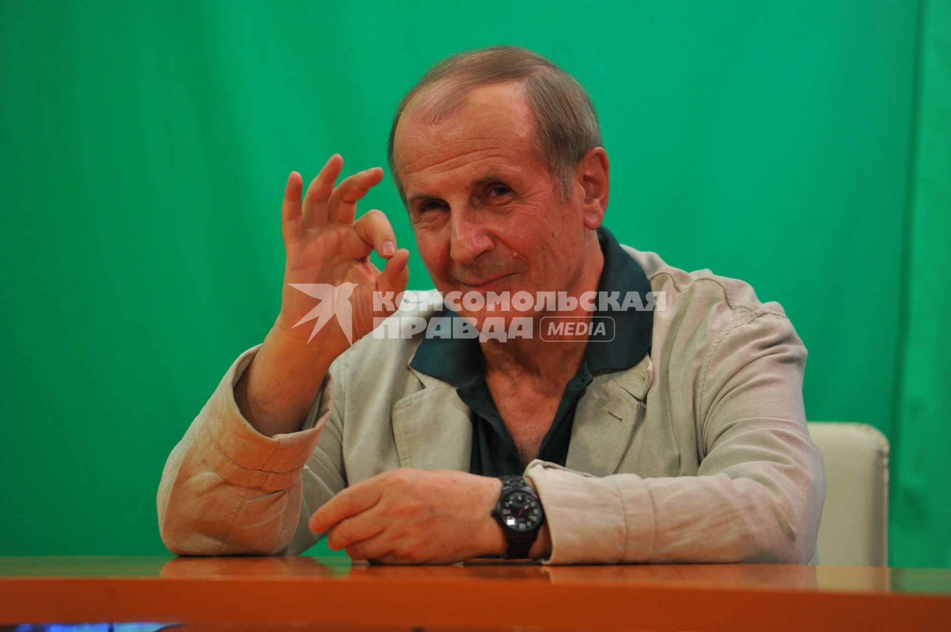 ИД `Комсомольская правда`. Писатель Михаил Веллер.