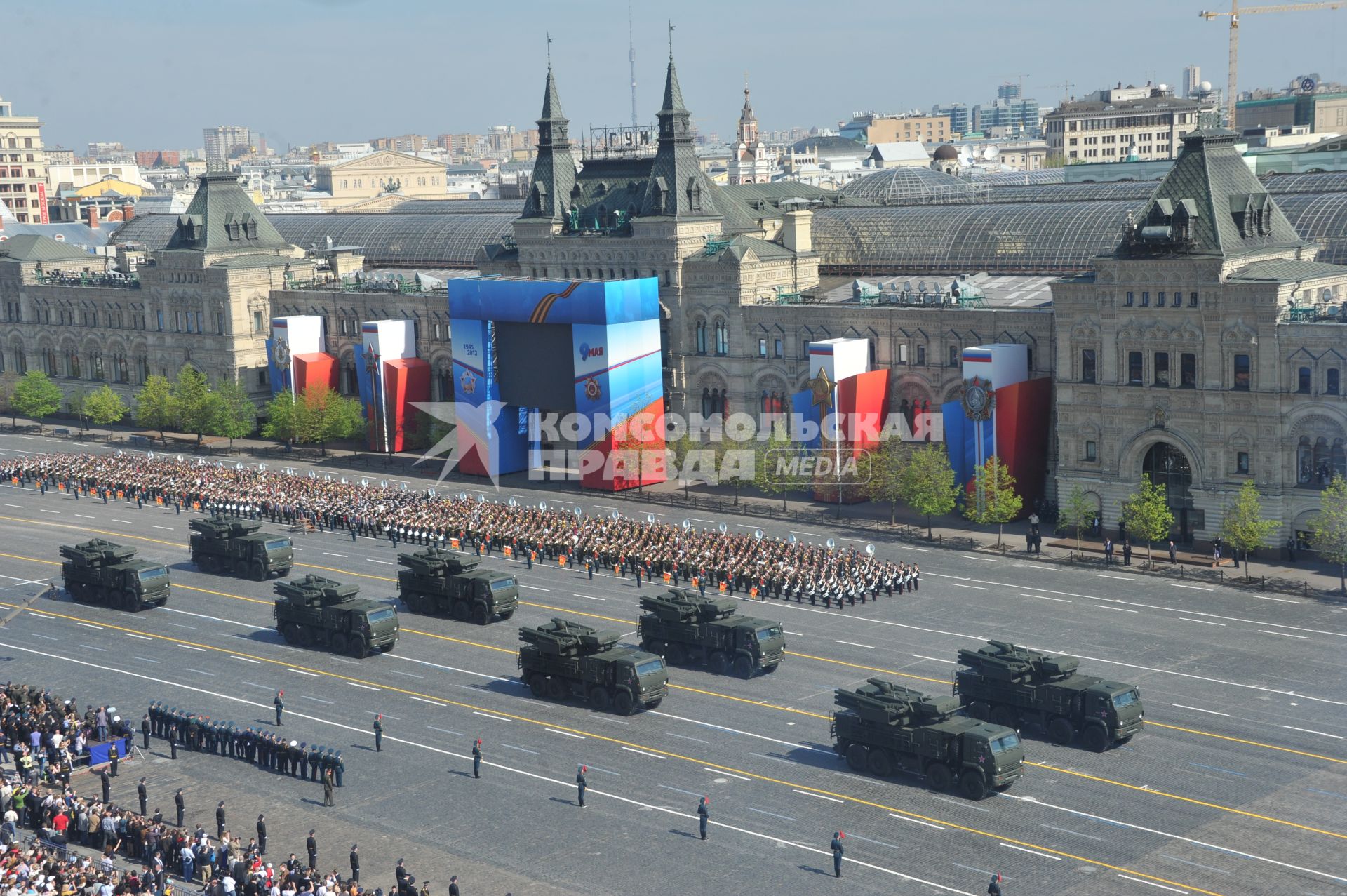 Генеральная репетиция Парада Победы на Красной площади. На снимке: самоходный зенитный ракетно-пушечный комплек Панцирь-С1 (96К6 `Панцирь-С1`).