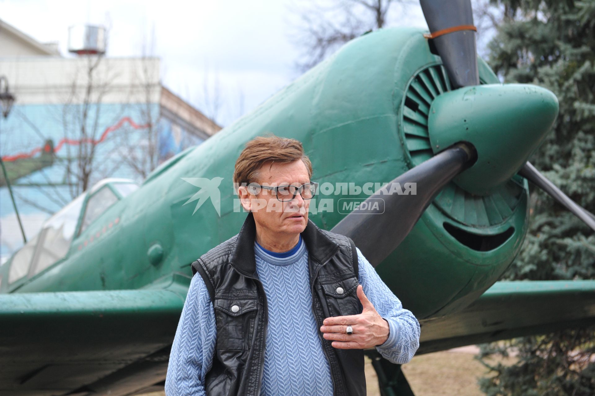 Актер, кинорежиссер Борис Токарев.