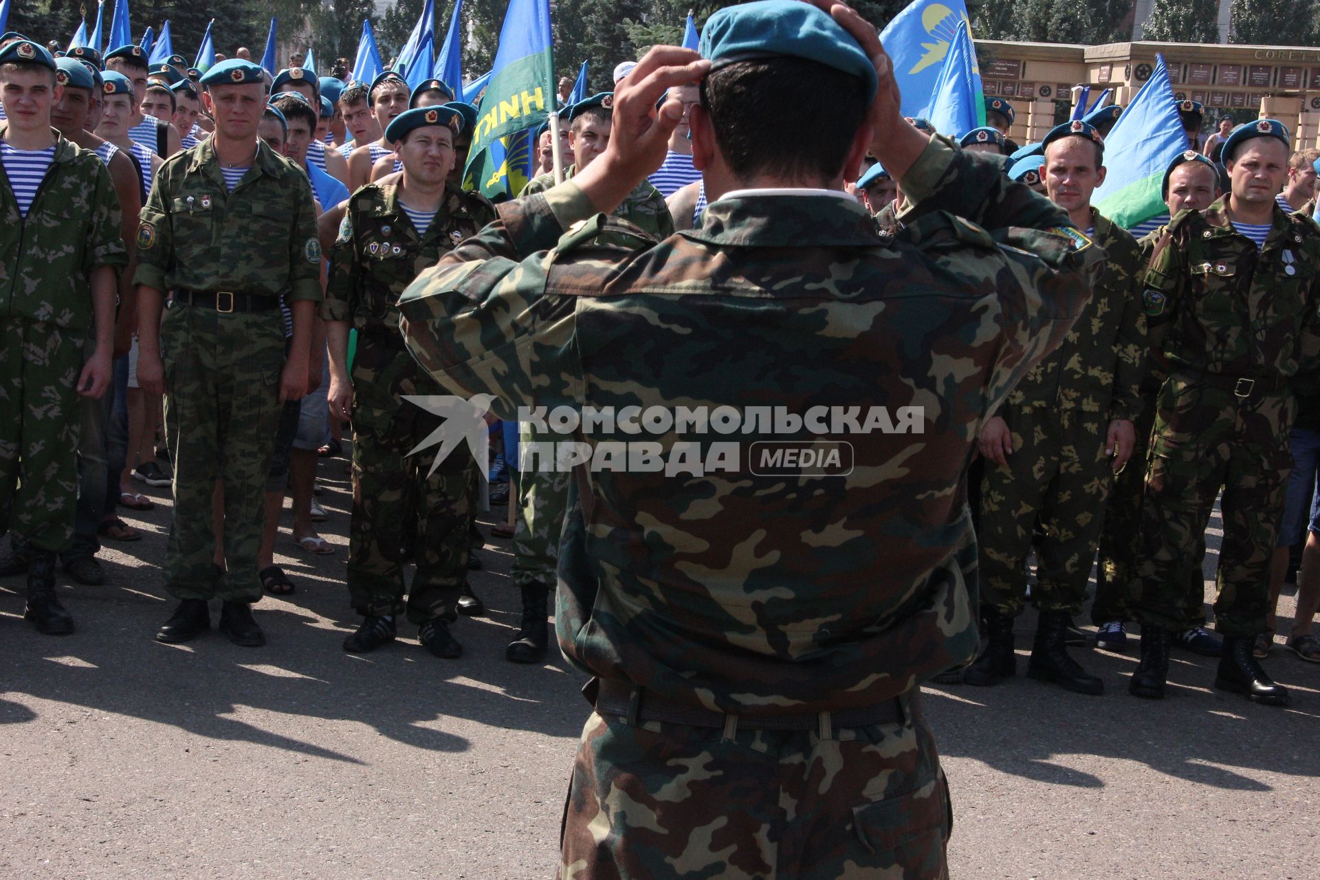 Празднование дня ВДВ в Казани. На снимке: Построение десантников.