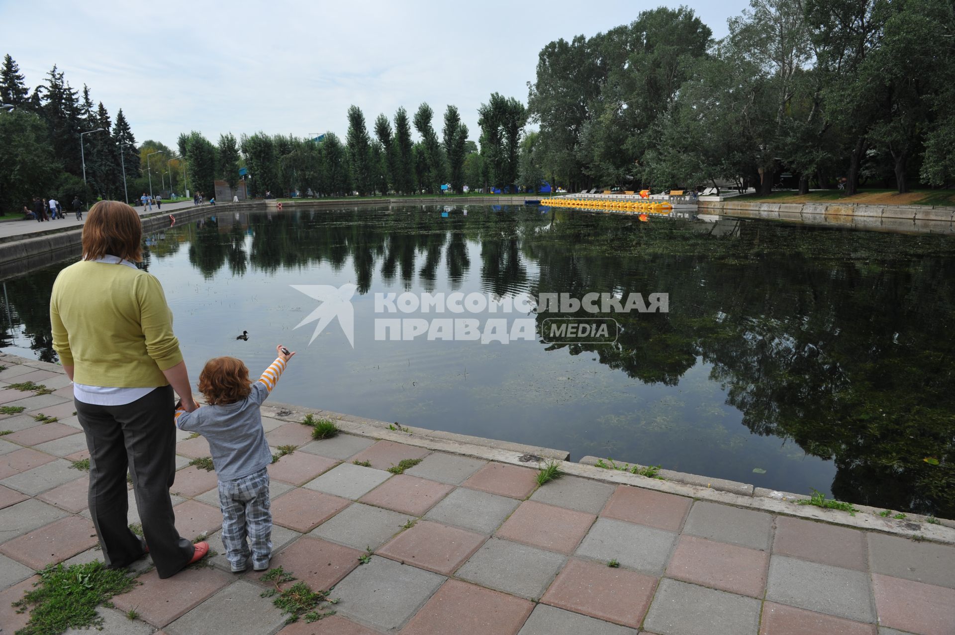 Прогулка с ребенком в ЦПКиО им.Горького.