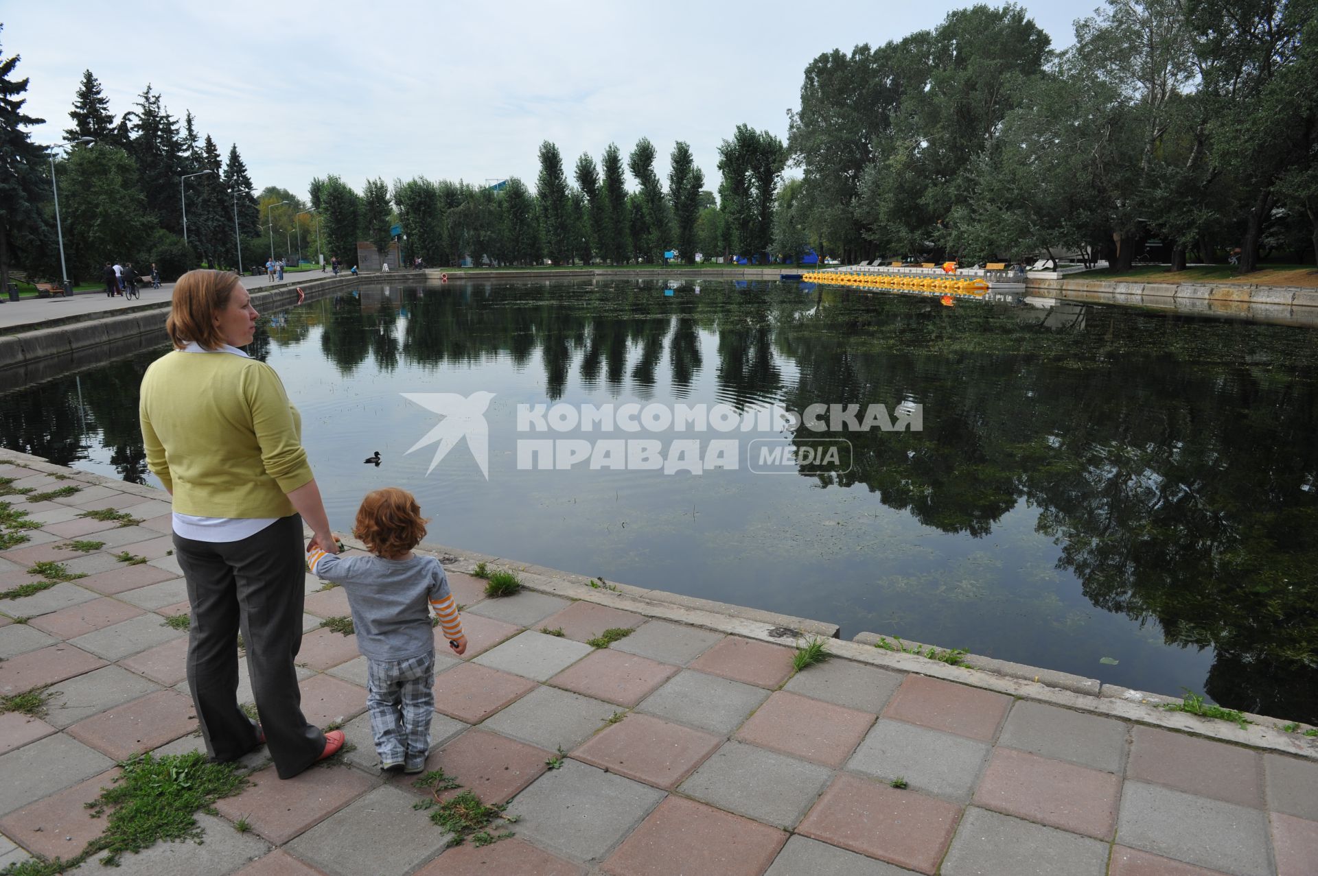 Прогулка с ребенком в ЦПКиО им.Горького.