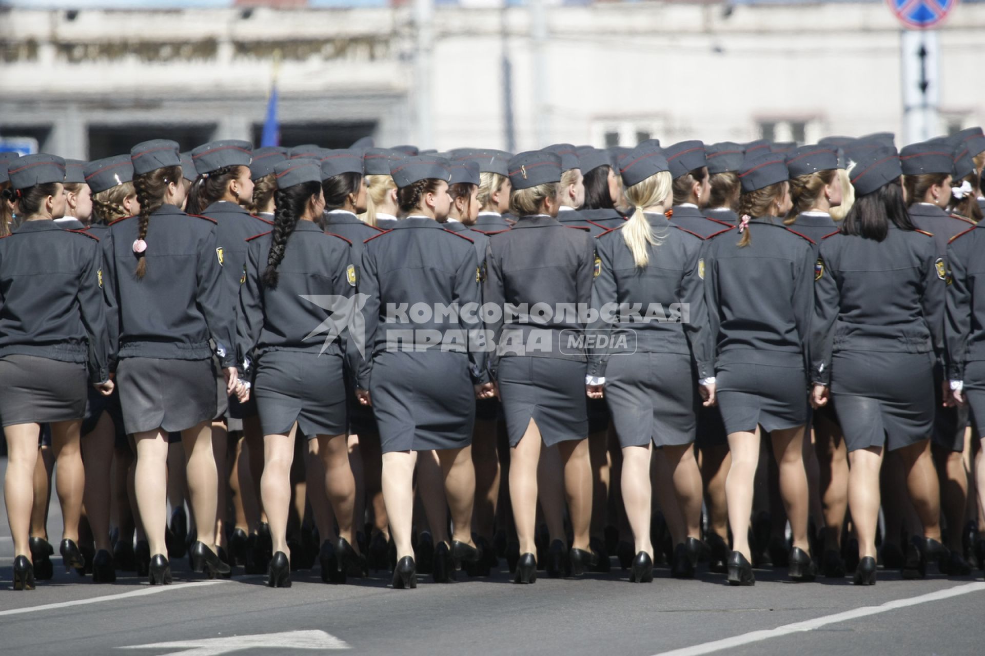 Парад Победы в Калининграде. На снимке: марш женского полицейского полка.